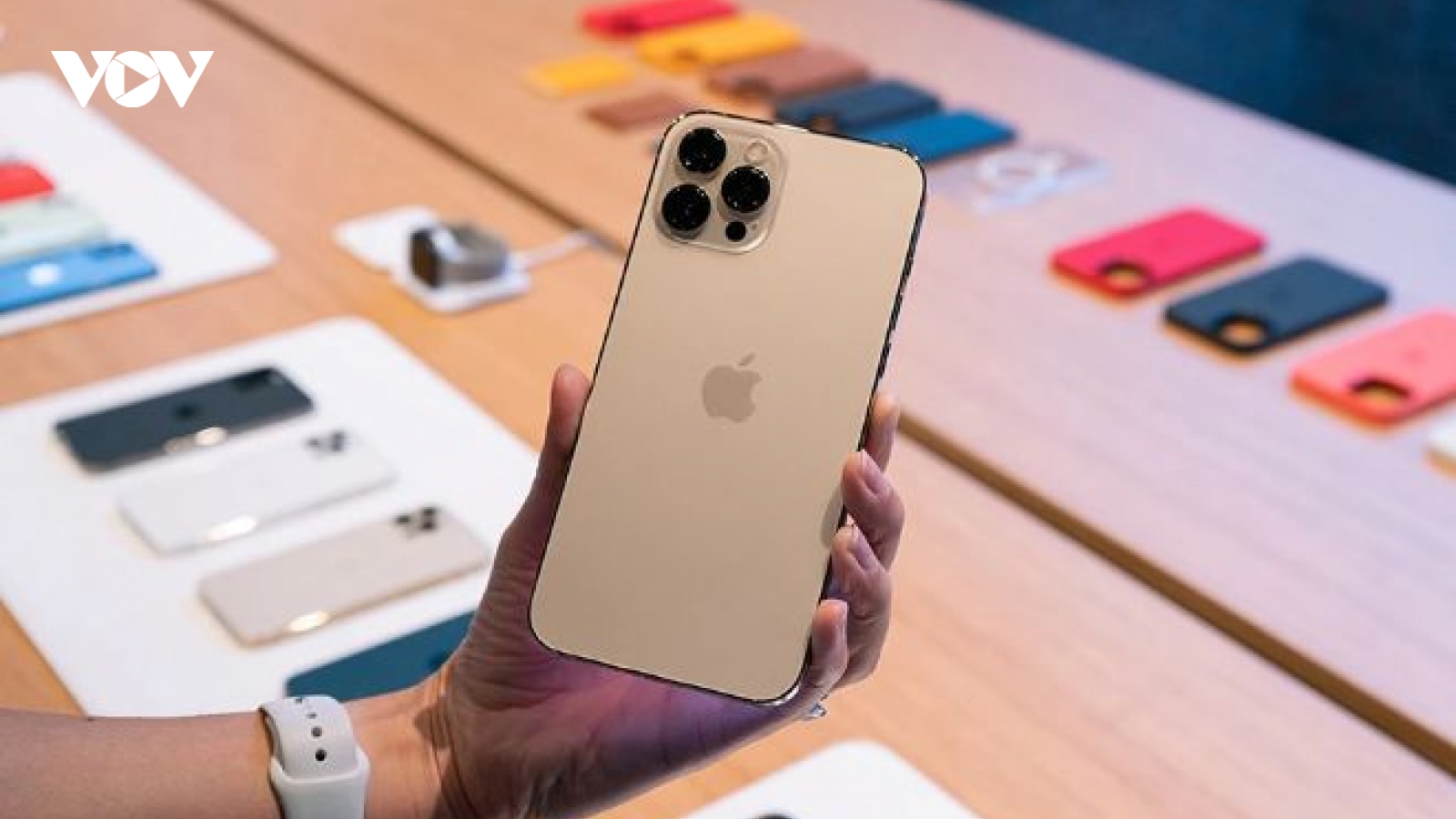 Đây là chiếc iPhone ế ẩm đang được giảm đến 7,1 triệu đồng