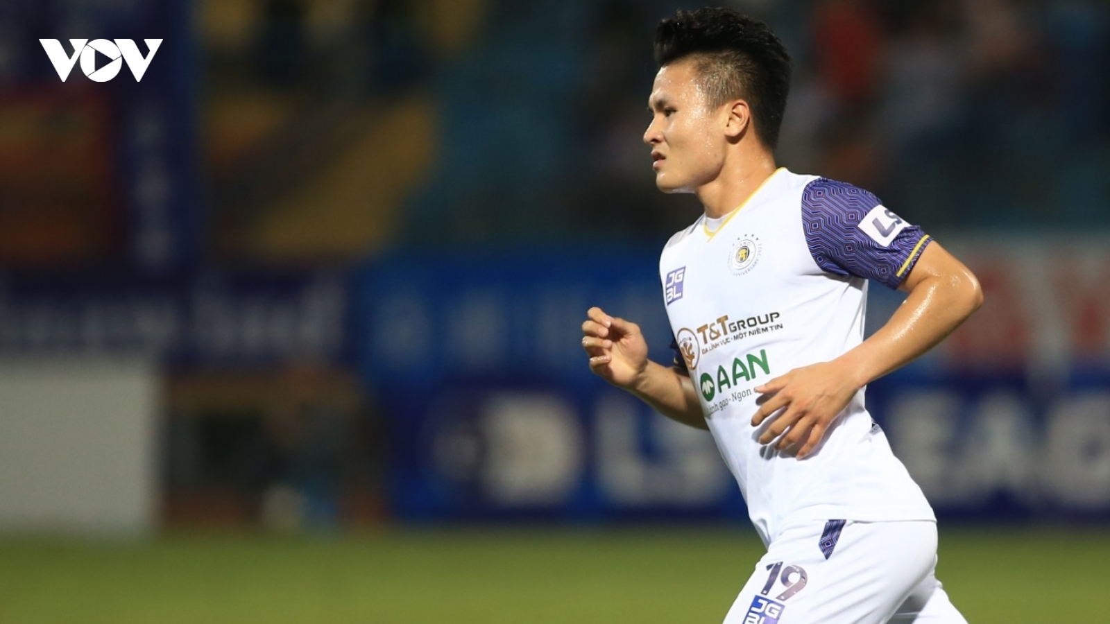 Hà Nội FC 4-0 Quảng Ninh: Quang Hải gửi chiến thư tới Văn Toàn, Công Phượng