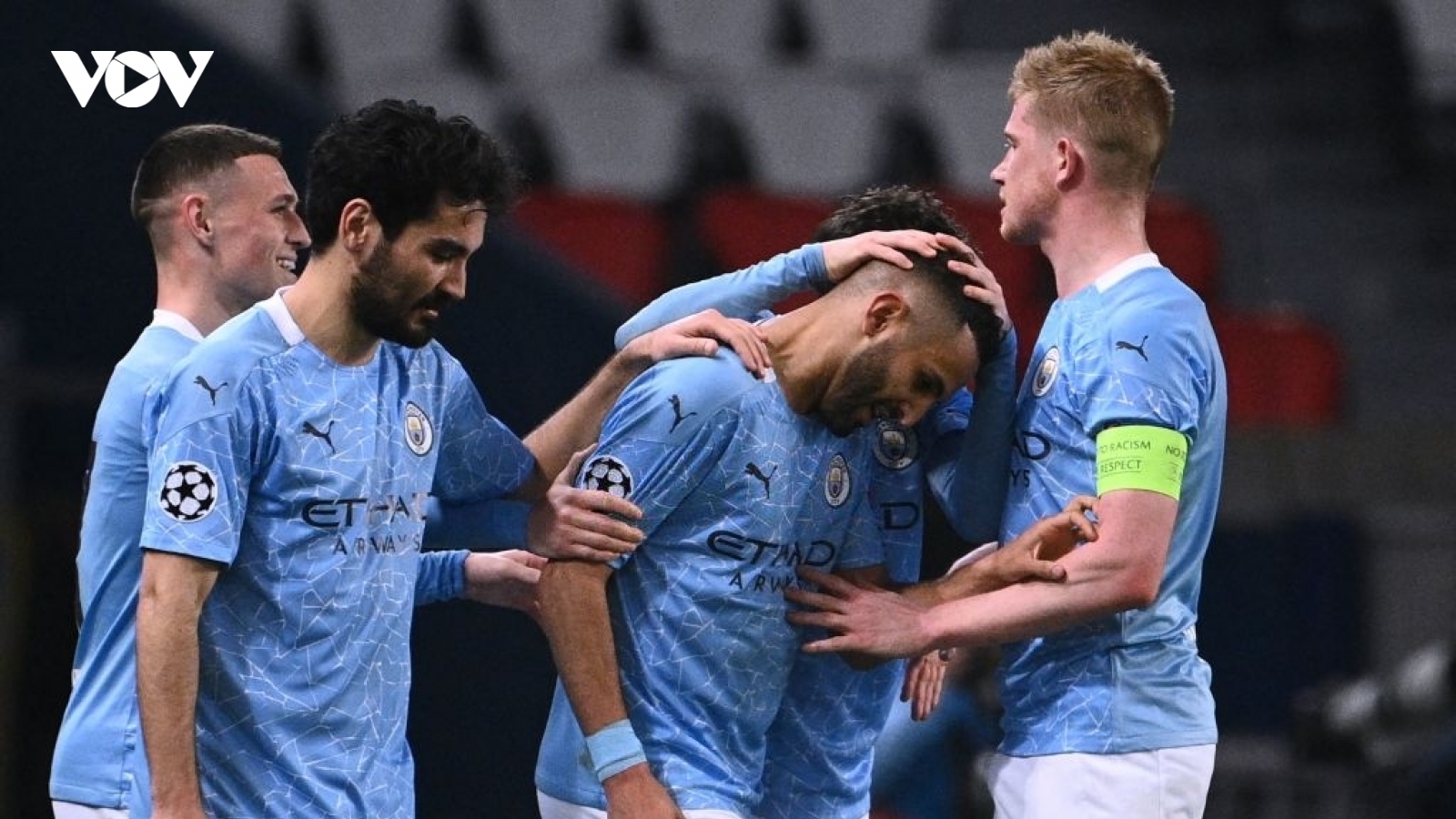 De Bruyne và Mahrez lập công, Man City ngược dòng ấn tượng trước PSG