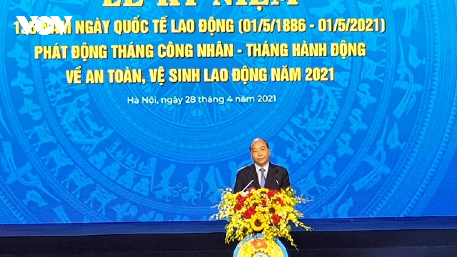Chủ tịch nước Nguyễn Xuân Phúc dự kỷ niệm 135 năm Ngày Quốc tế Lao động