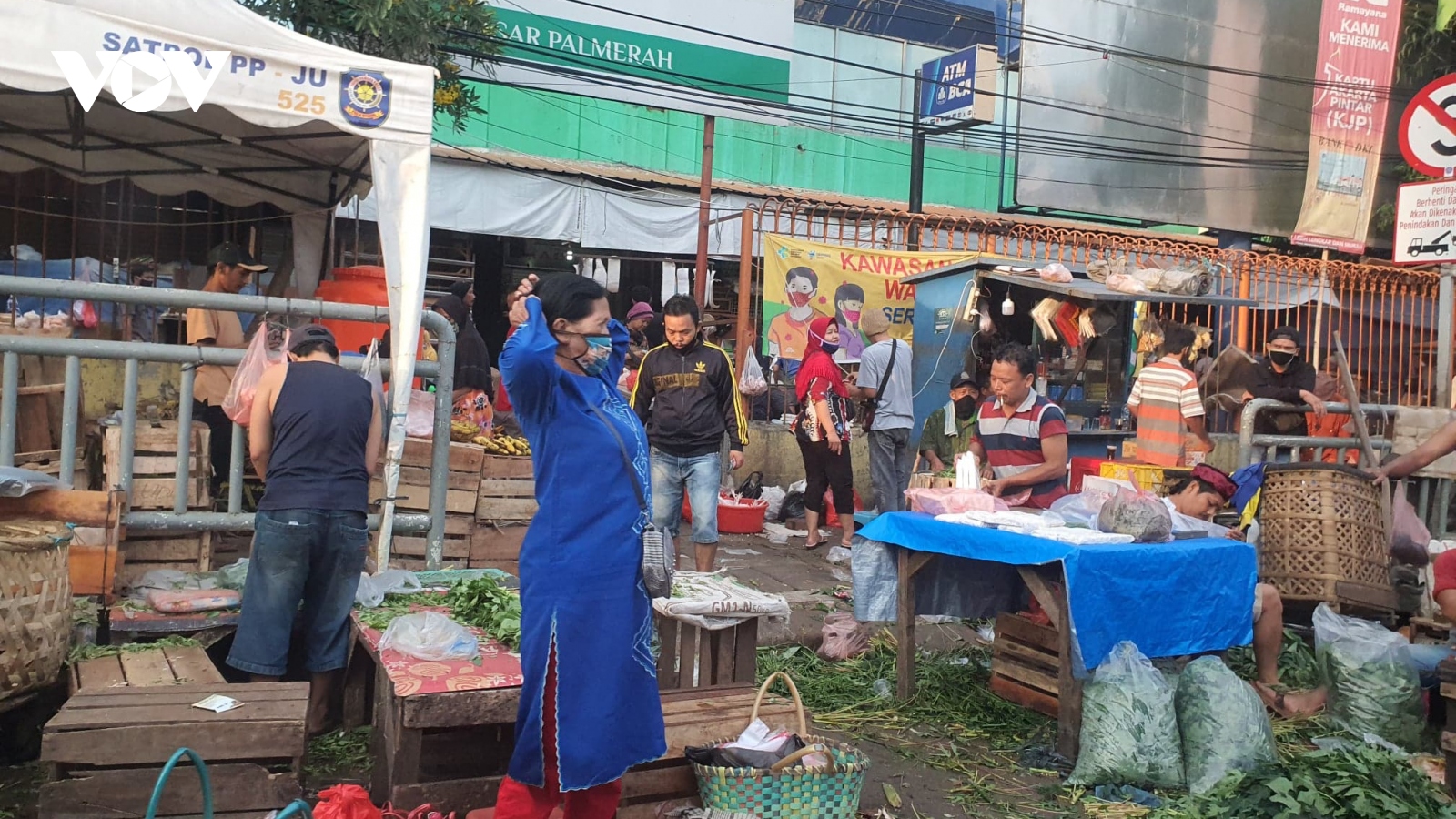 Bài toán rác thải thực phẩm và tình trạng suy dinh dưỡng ở Indonesia