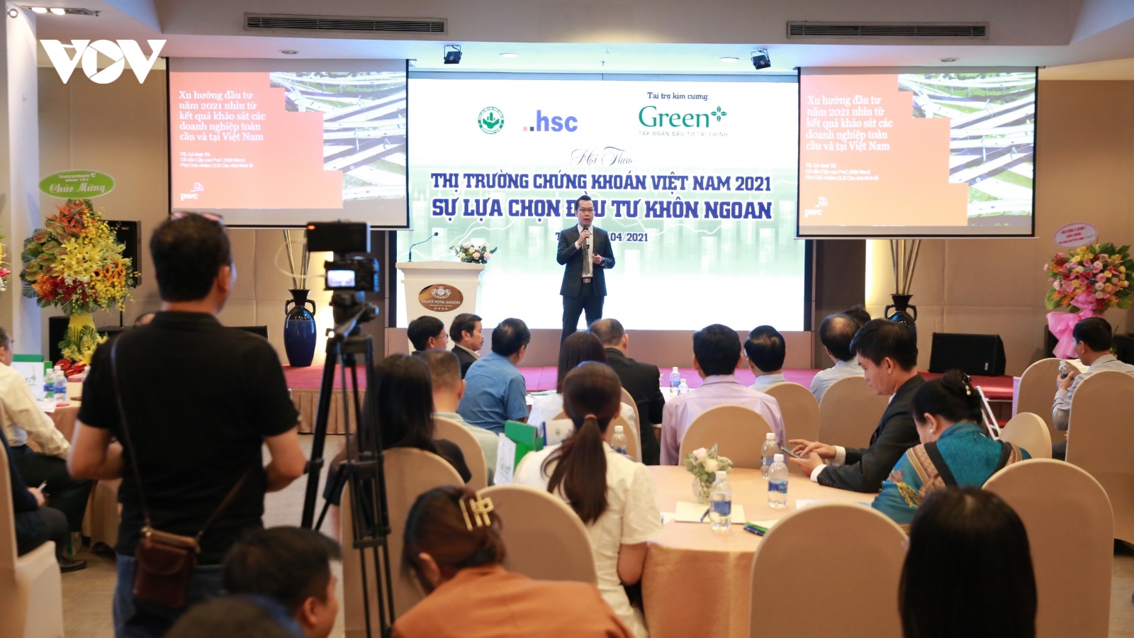 Thị trường chứng khoán năm 2021: Lĩnh vực công nghệ và y tế dự báo tăng trưởng tốt