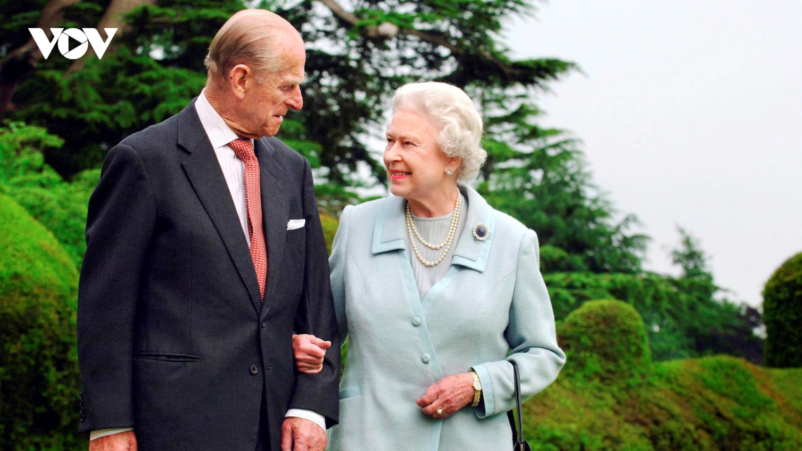 Hoàng thân Philip - Người cộng sự và tình yêu trọn đời của Nữ hoàng Anh Elizabeth II