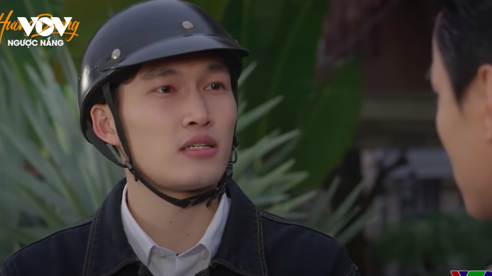 "Hướng dương ngược nắng" tập 49: Vô tình đụng độ, Trí tỏ rõ sự căm thù Kiên