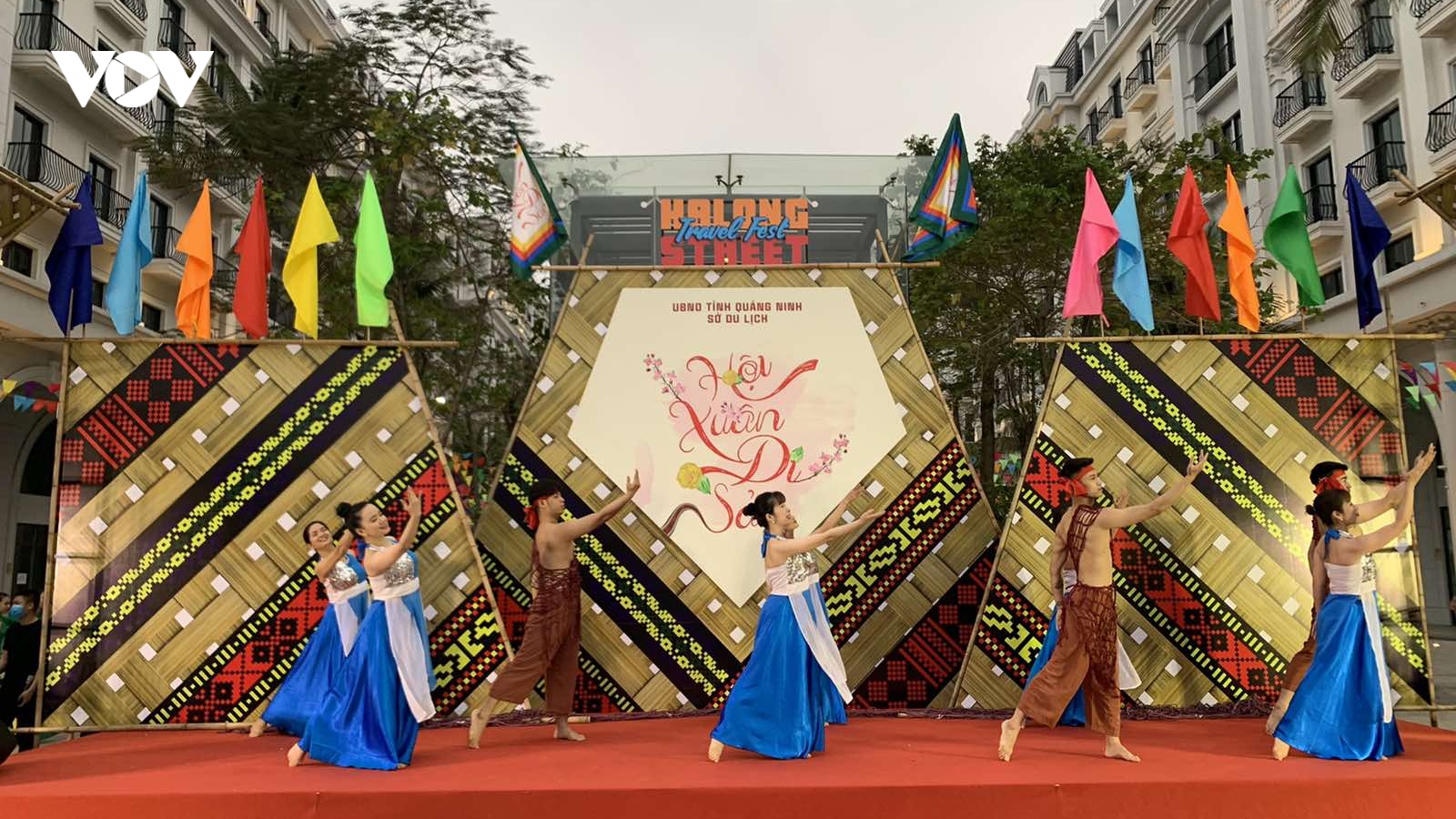 Khai mạc Ngày hội Du lịch đường phố Hạ Long lần thứ 2 với chủ đề “Hội Xuân Di Sản”