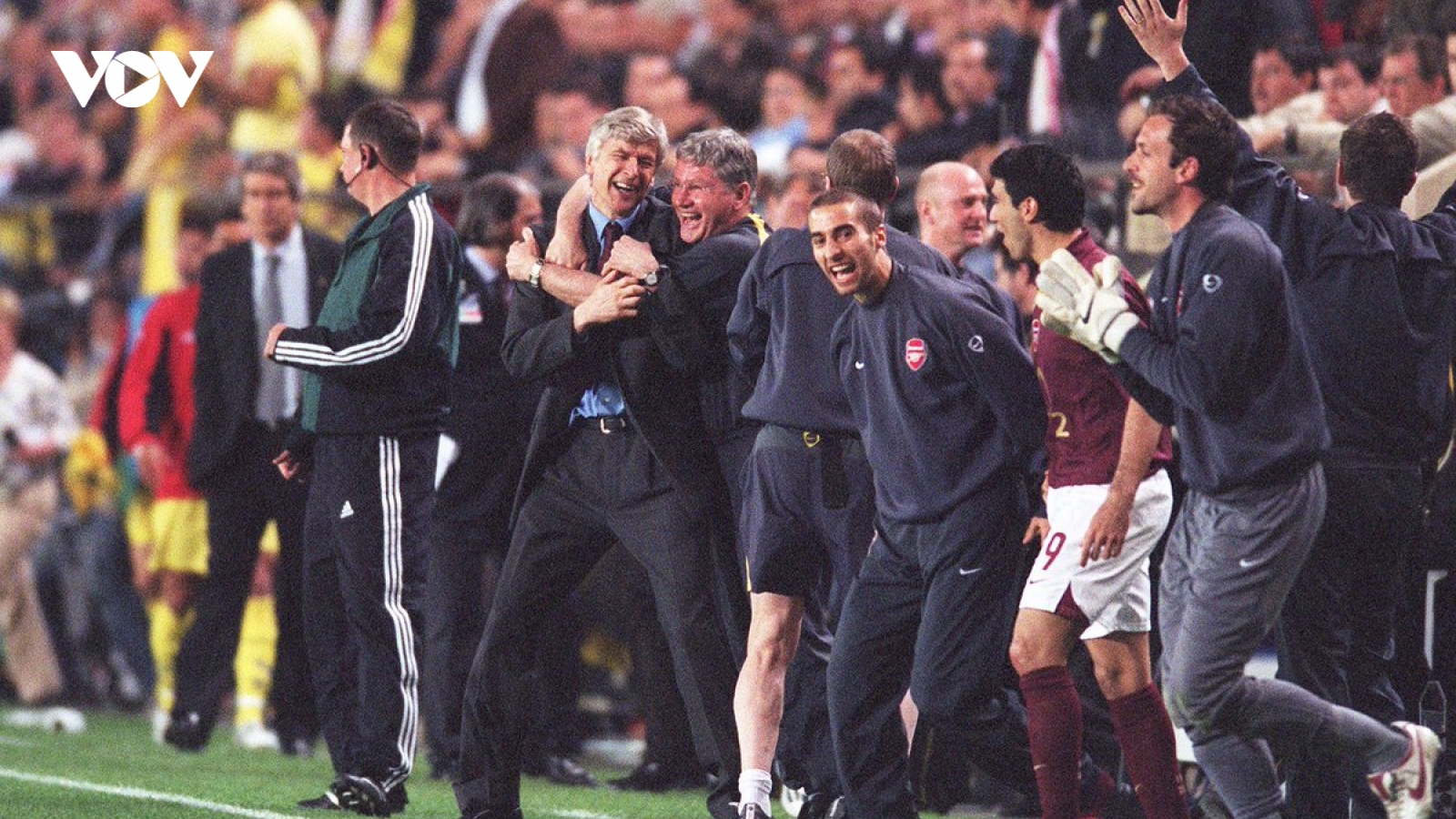 Ngày này năm xưa: Arsenal vào chung kết Champions League
