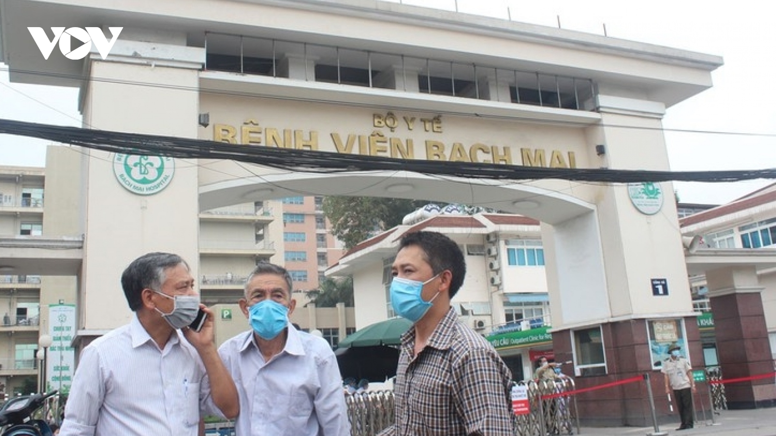 Có hay không tình trạng “chảy máu chất xám” ở Bệnh viện Bạch Mai?