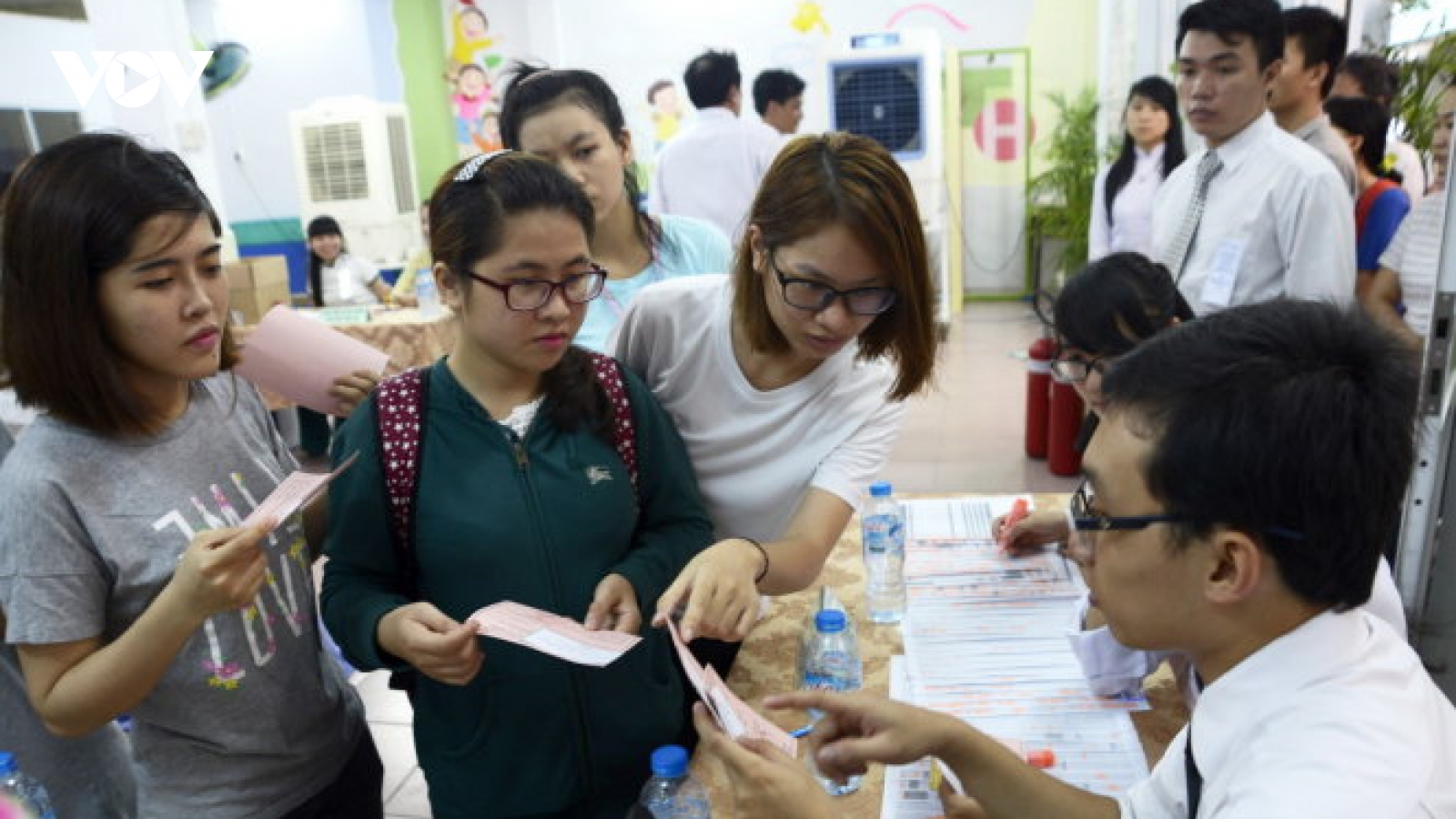 Sinh viên, công nhân khu công nghiệp bầu cử ở đâu?