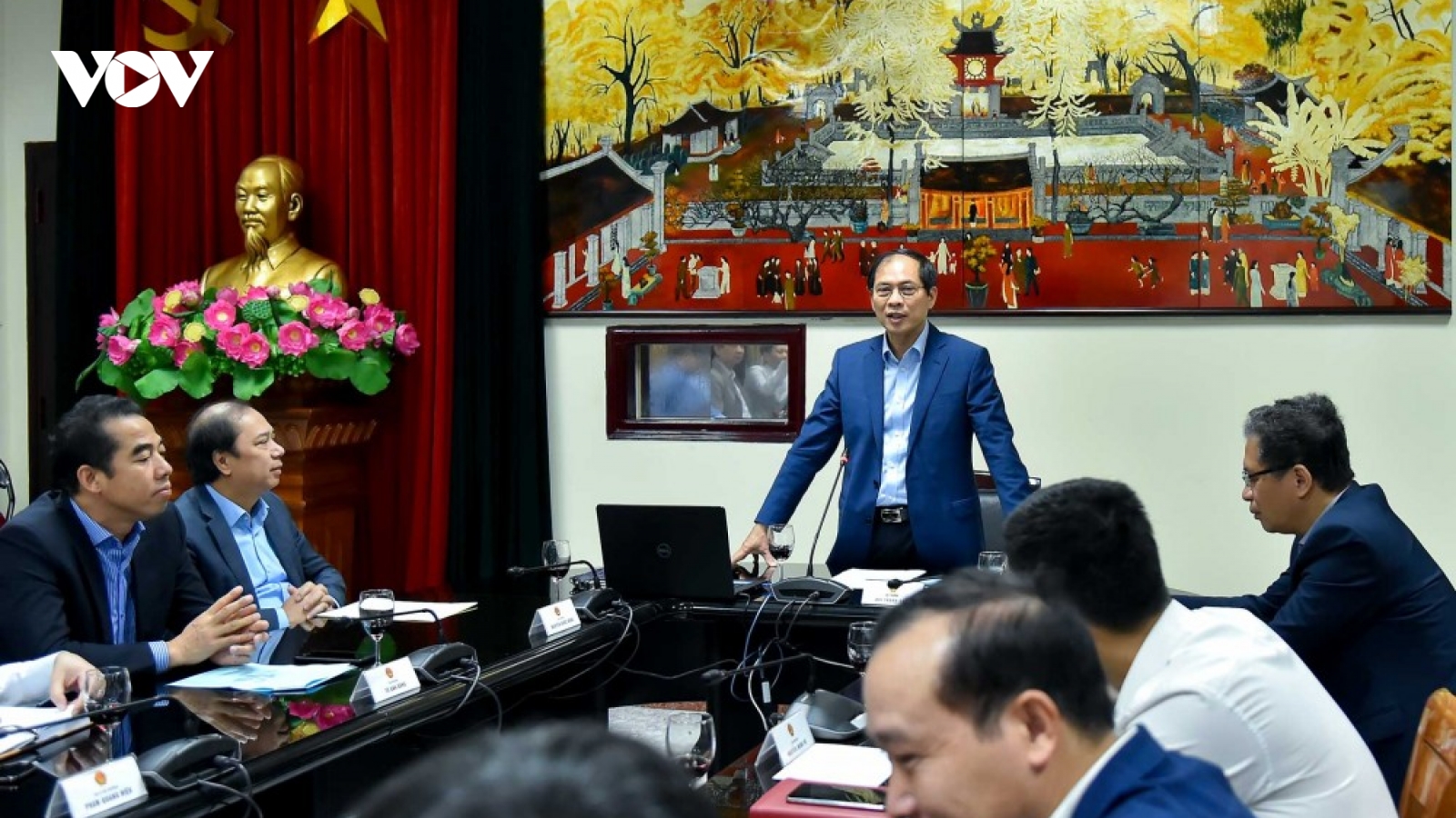 Bộ trưởng Ngoại giao Bùi Thanh Sơn: 5 nhiệm vụ của cán bộ ngoại giao