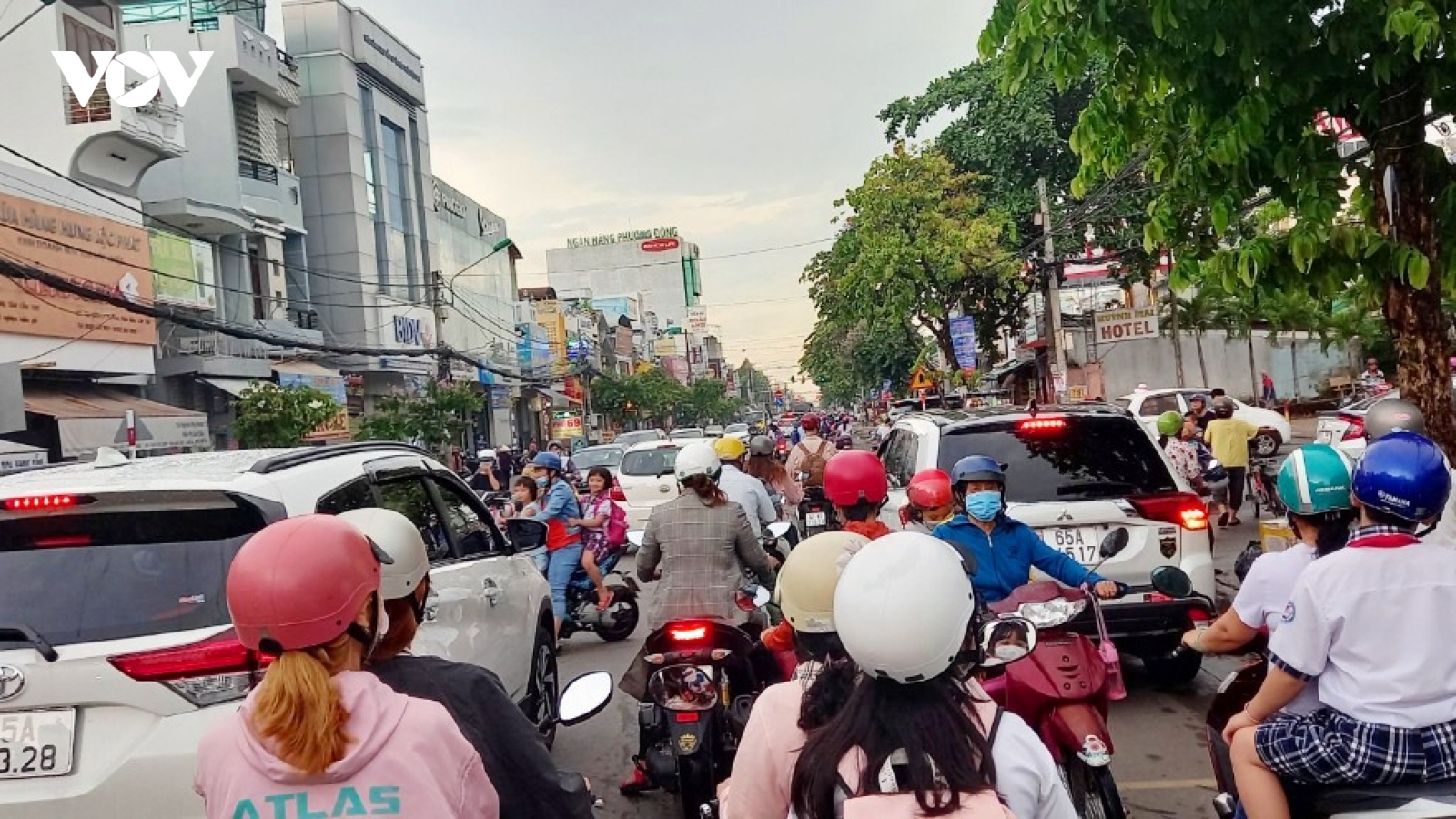 Cần Thơ làm gì để chống ùn tắc giao thông tại 5 nút giao quan trọng trên địa bàn?