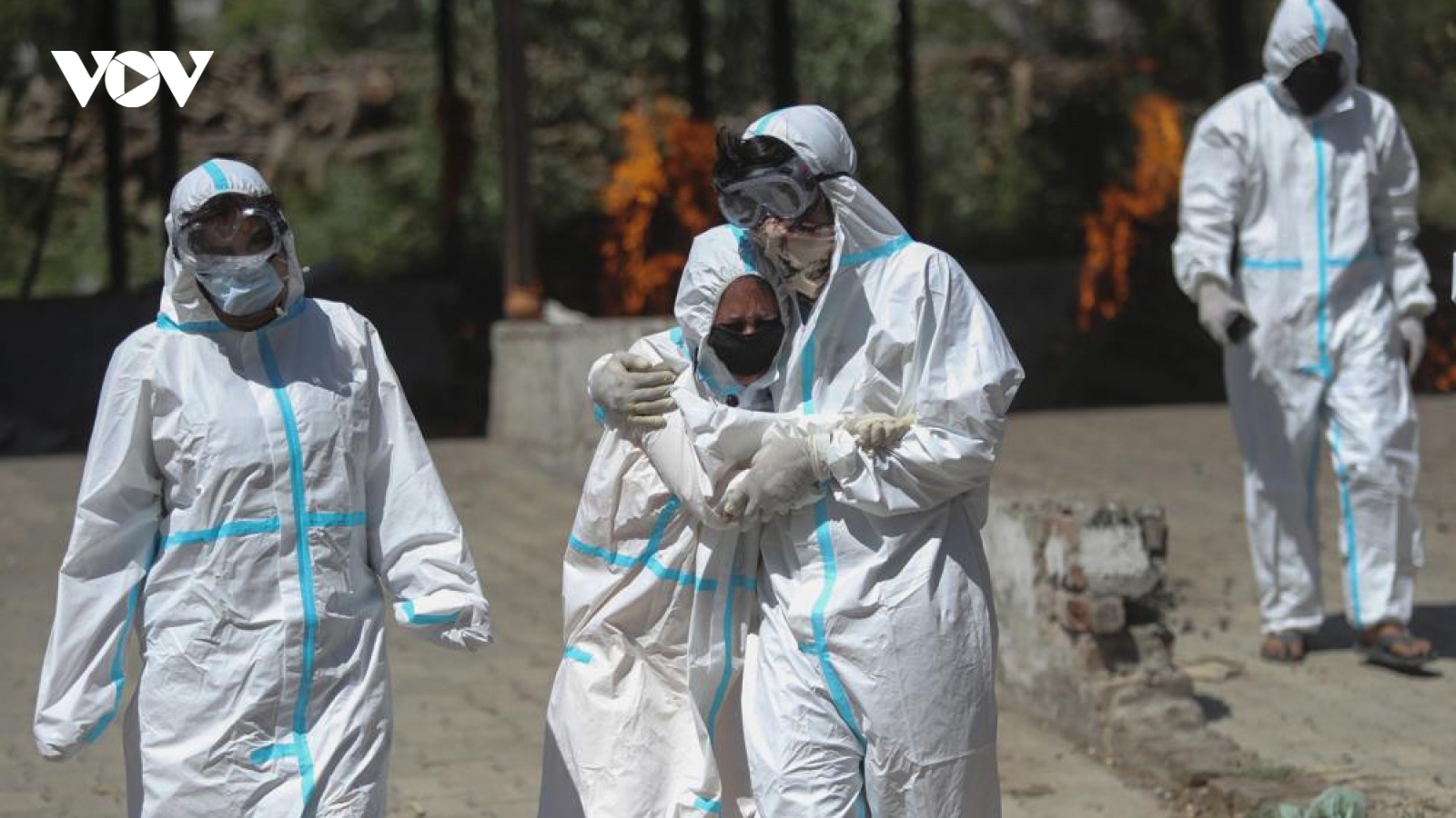 Dịch Covid-19 ở Ấn Độ: “Virus nuốt chửng chúng tôi như một con quái vật”