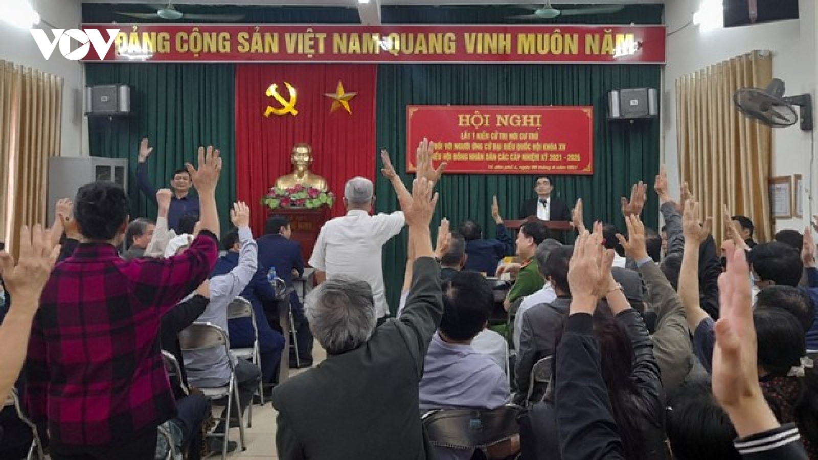 Hội nghị cử tri nơi cư trú - Thử thách đầu tiên đối với các ứng cử viên