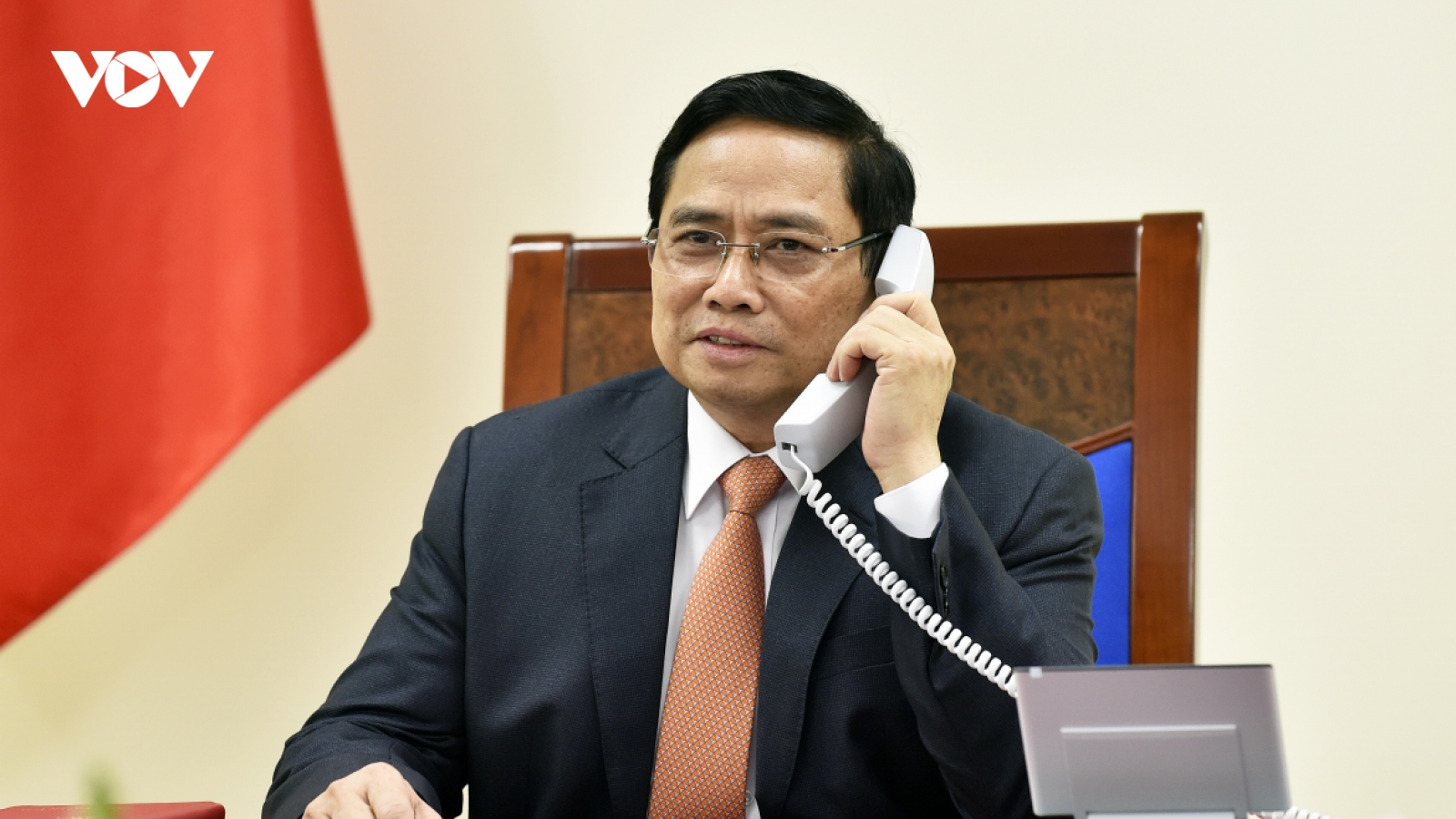 Thủ tướng Phạm Minh Chính điện đàm với Thủ tướng Singapore Lý Hiển Long