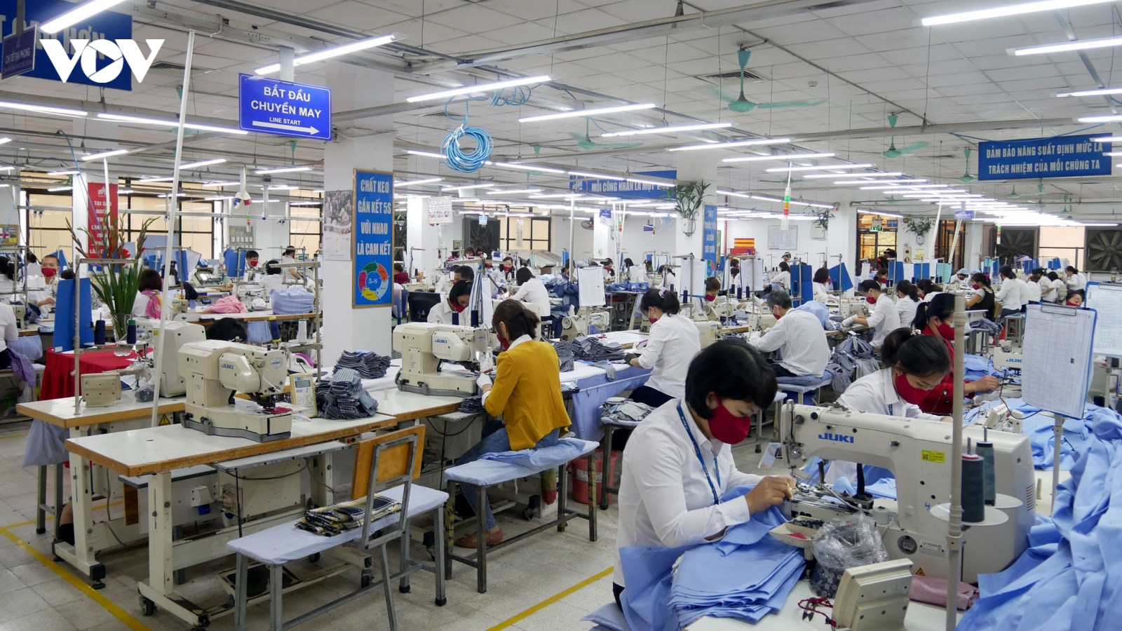 Nhiều doanh nghiệp dệt may đã có đơn hàng đến quý III
