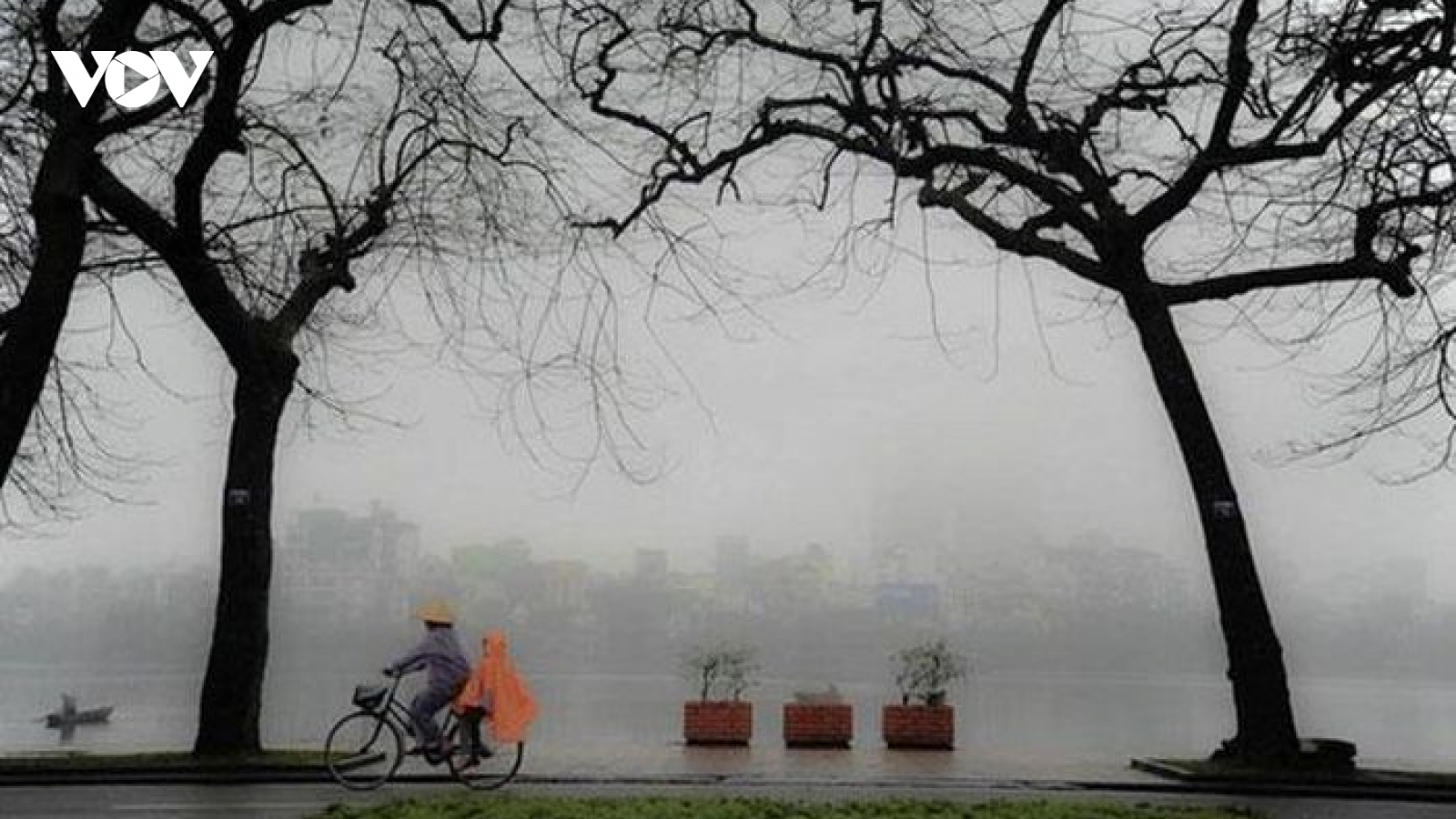 Thời tiết ngày 6/4: Miền Bắc có mưa, Nam bộ nắng nóng