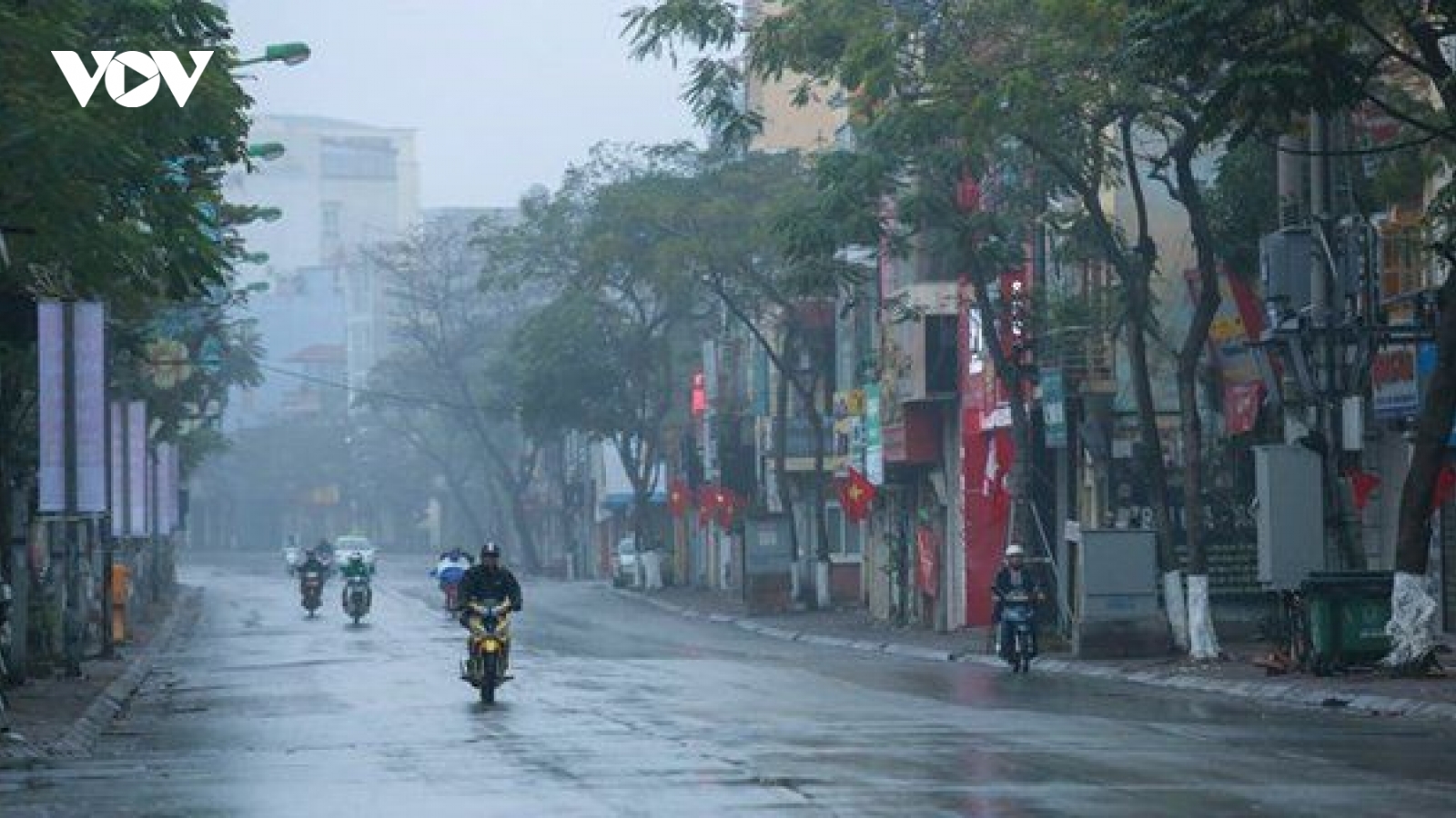 Dự báo thời tiết hôm nay, 20/4: Không khí lạnh suy yếu, miền Bắc tăng nhiệt nhanh