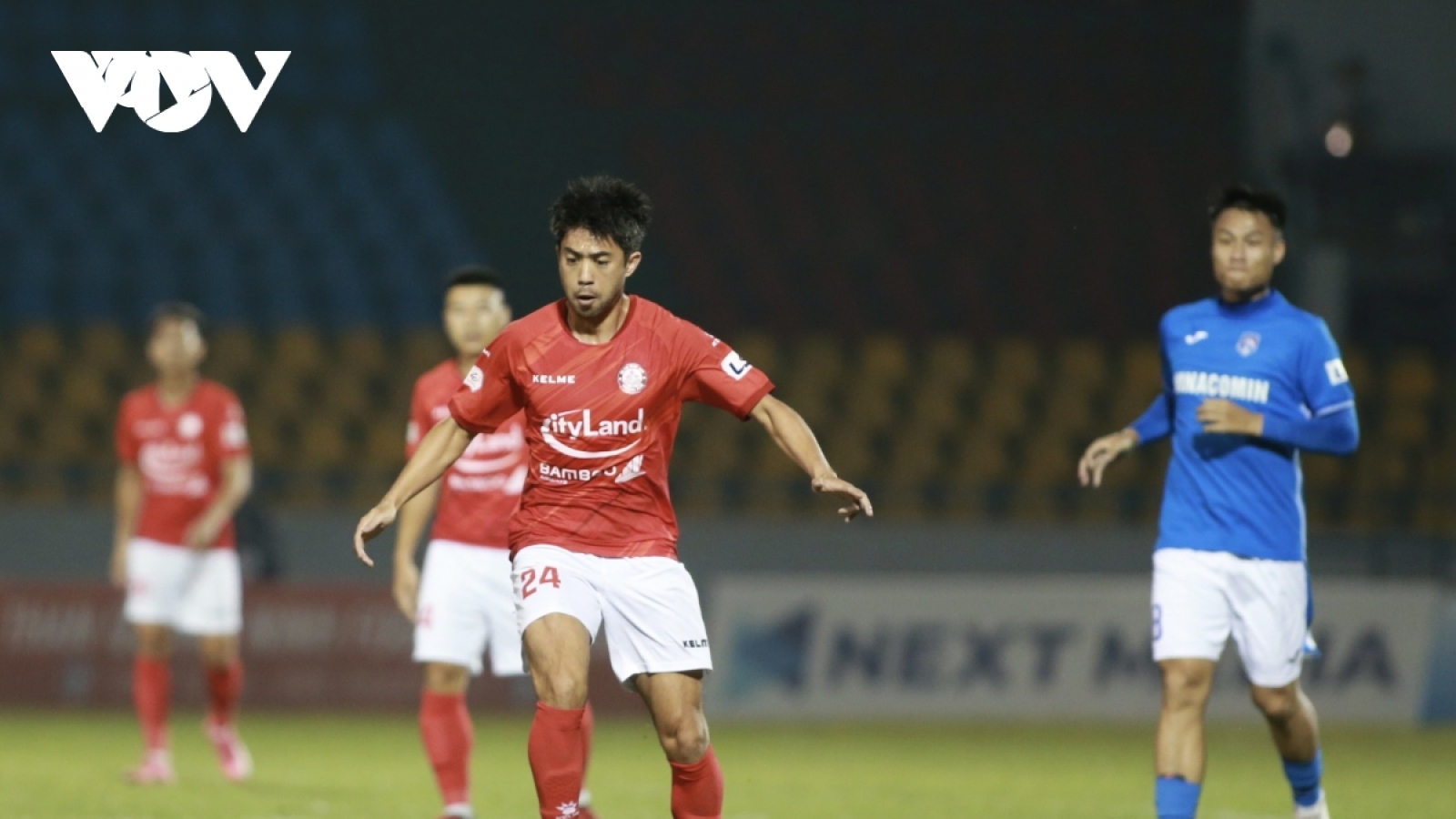Chấn thương từ trận gặp HAGL, Lee Nguyễn có thể vắng mặt ở vòng 7 V-League 2021