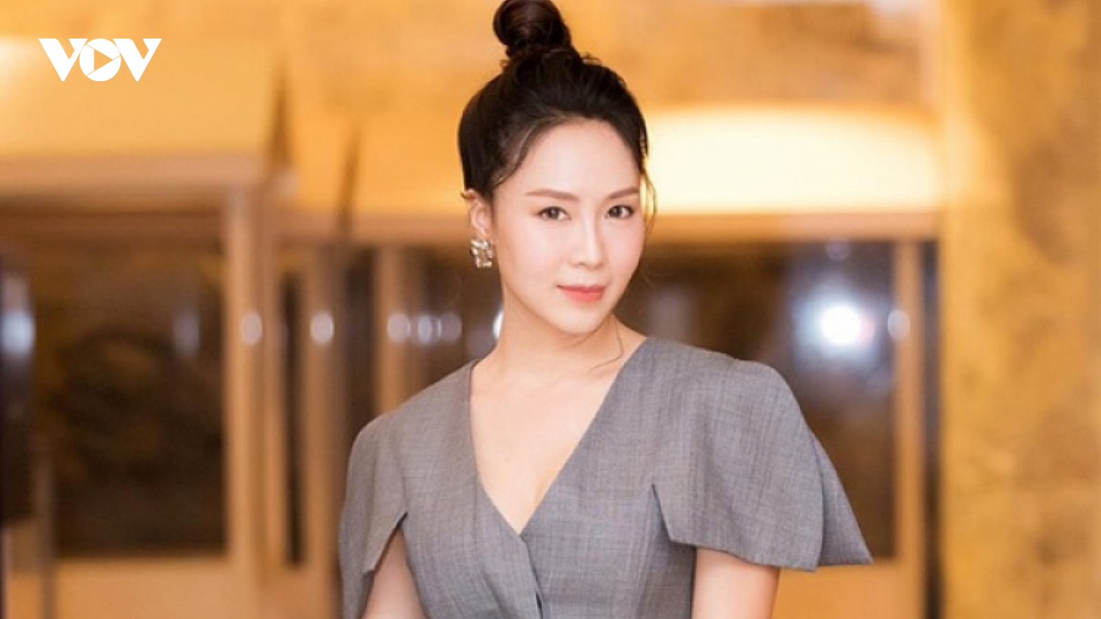 Hồng Diễm: Gặt "trái ngọt" với nghề diễn ở tuổi 39