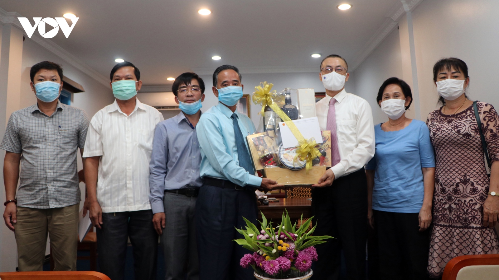 Đại sứ Vũ Quang Minh chúc tết Chol Chnam Thmey cộng đồng người gốc Việt tại Campuchia