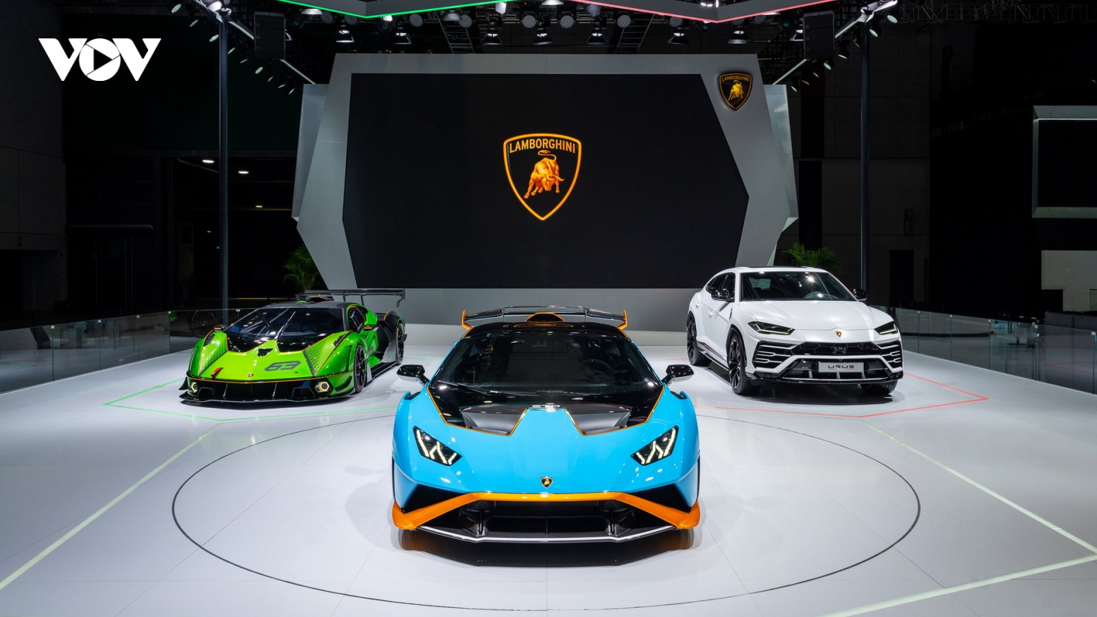 Cận cảnh gian hàng của Lamborghini tại Triển lãm ô tô Thượng Hải