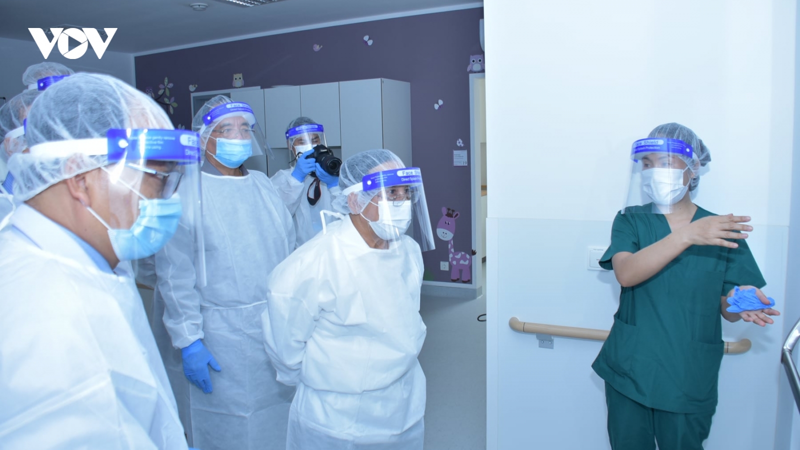 Dịch Covid-19 lây lan nhanh, Lào chuẩn bị lập 3 bệnh viện dã chiến