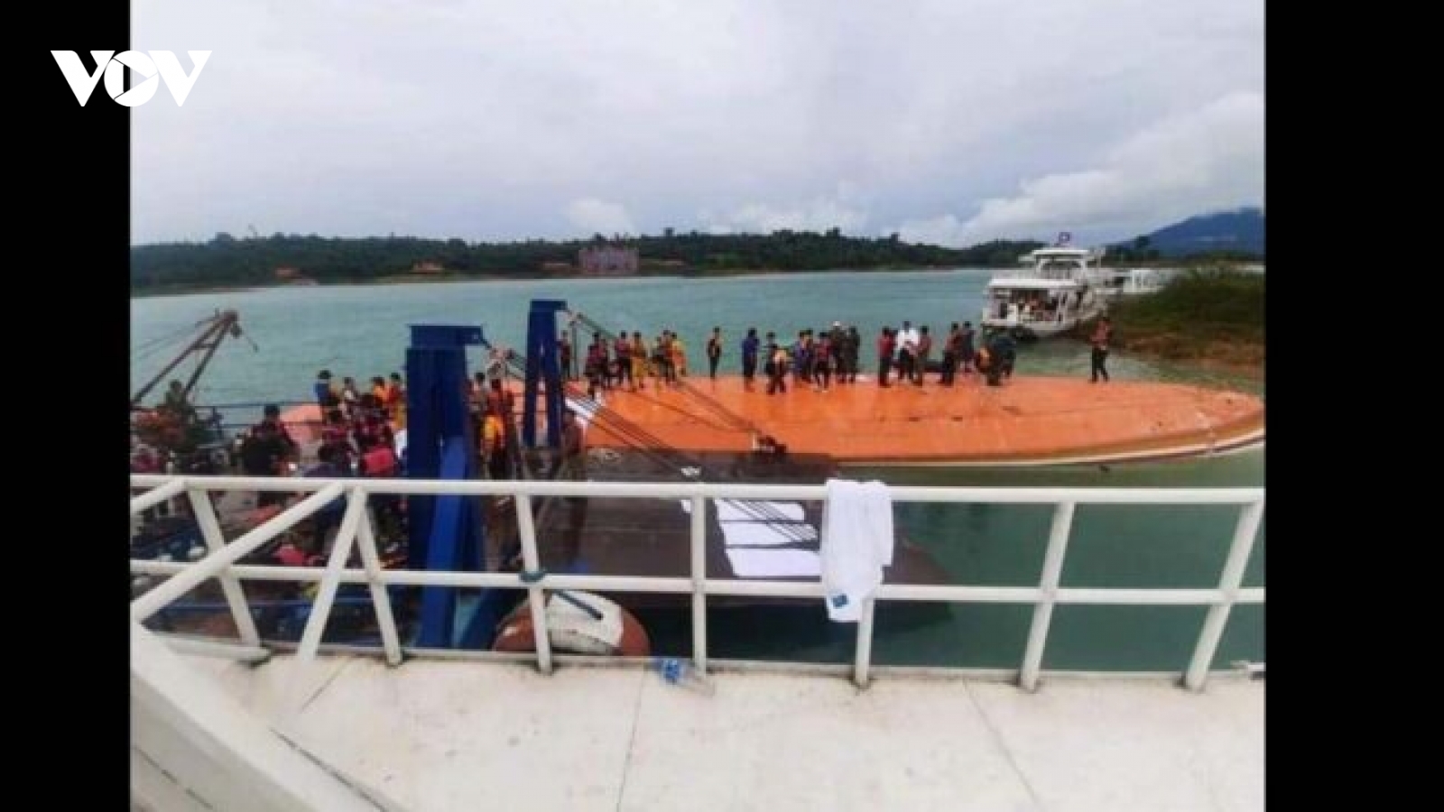 Nguyên Tổng Bí thư - Chủ tịch nước Lào an toàn trong vụ tai nạn lật thuyền