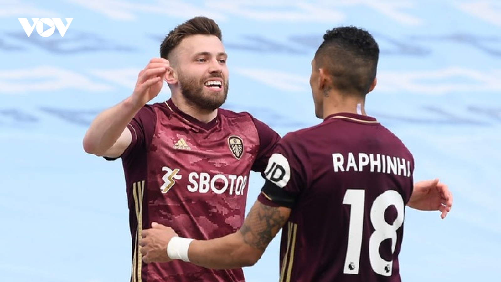 Hạ gục Man City, 10 cầu thủ Leeds tạo nên "địa chấn" ở Etihad