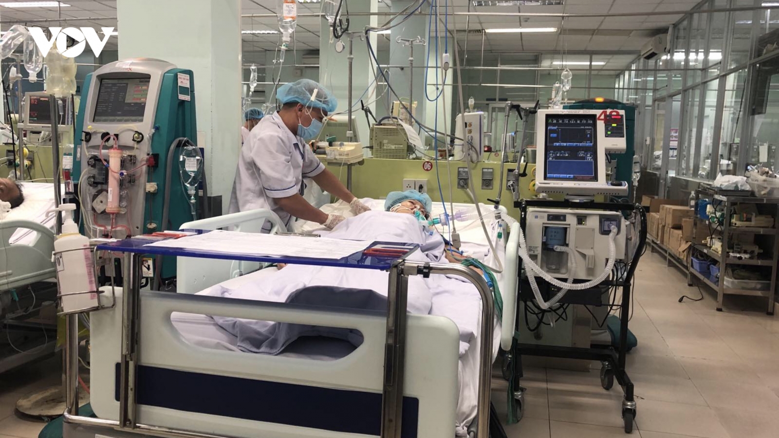 Vụ ngộ độc pate chay: 2 bệnh nhân được thay huyết tương để lọc độc tố sức khỏe ổn định