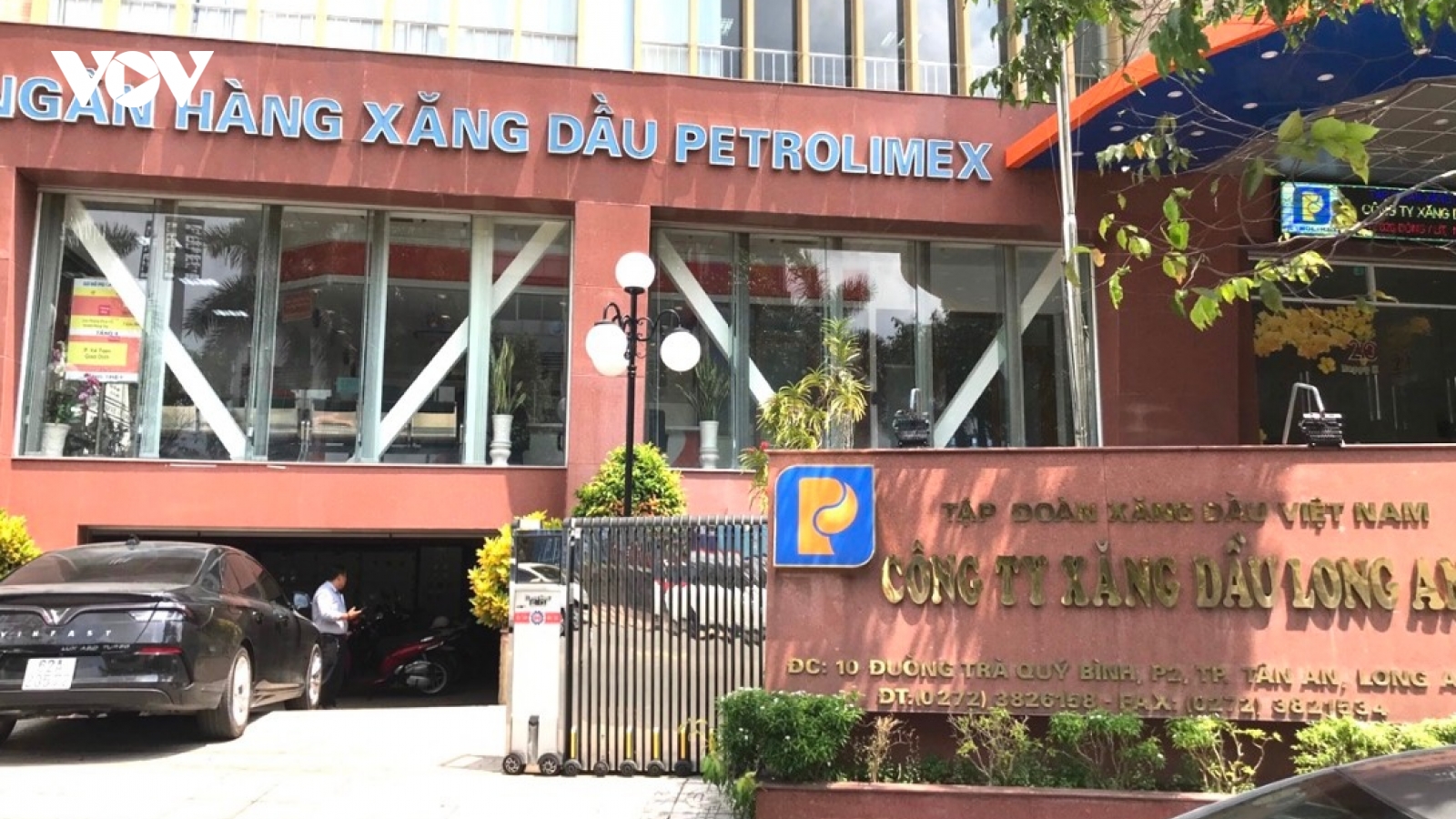 Bắt Giám đốc Công ty Xăng dầu Long An liên quan vụ 200 triệu lít xăng giả