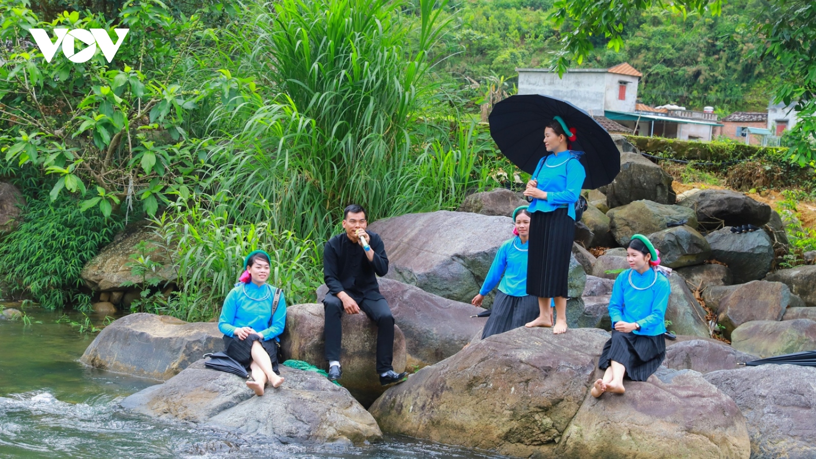 Rộn ràng ngày hội Soóng cọ trên dải biên giới Bình Liêu