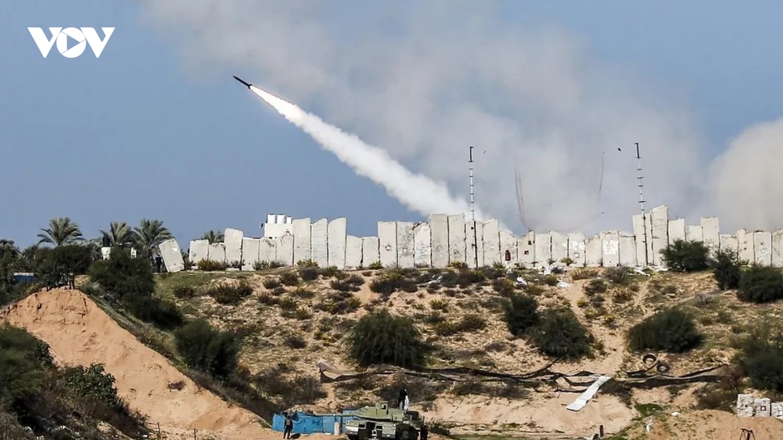 Chiến sự Israel - Hamas leo thang: Người dân Gaza khổ trăm bề
