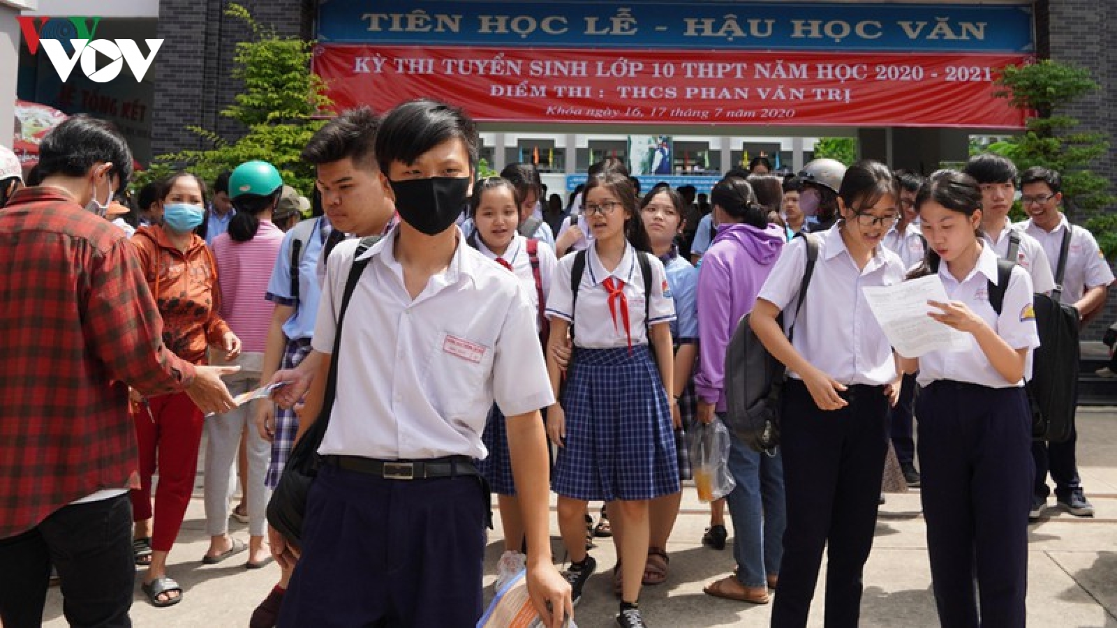 Các trường hợp được miễn thi Ngoại ngữ khi xét công nhận tốt nghiệp THPT 2021