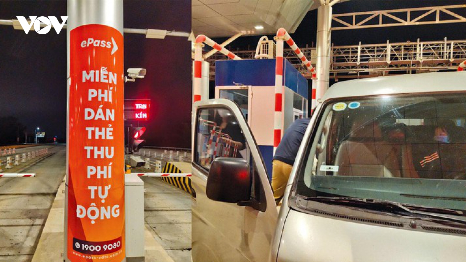 Lỗi của thu phí không dừng ETC: VDTC đưa thẻ ePass cho khách tự dán