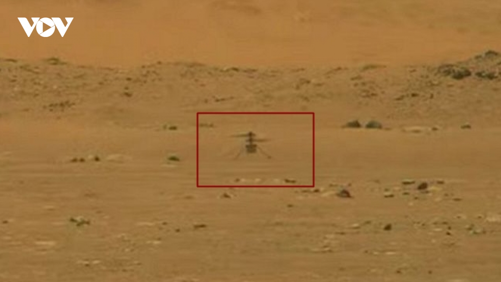 Trực thăng nhỏ của NASA lần đầu tiên bay trên Sao Hỏa