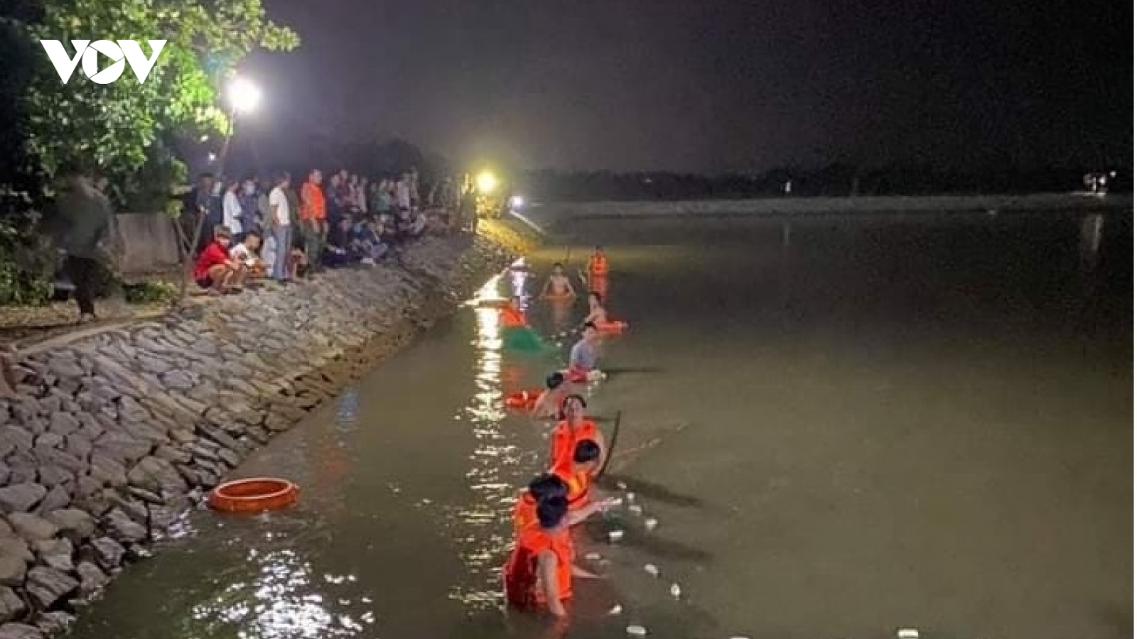 Đi tắm hồ, nam sinh lớp 9 ở Hà Tĩnh đuối nước thương tâm