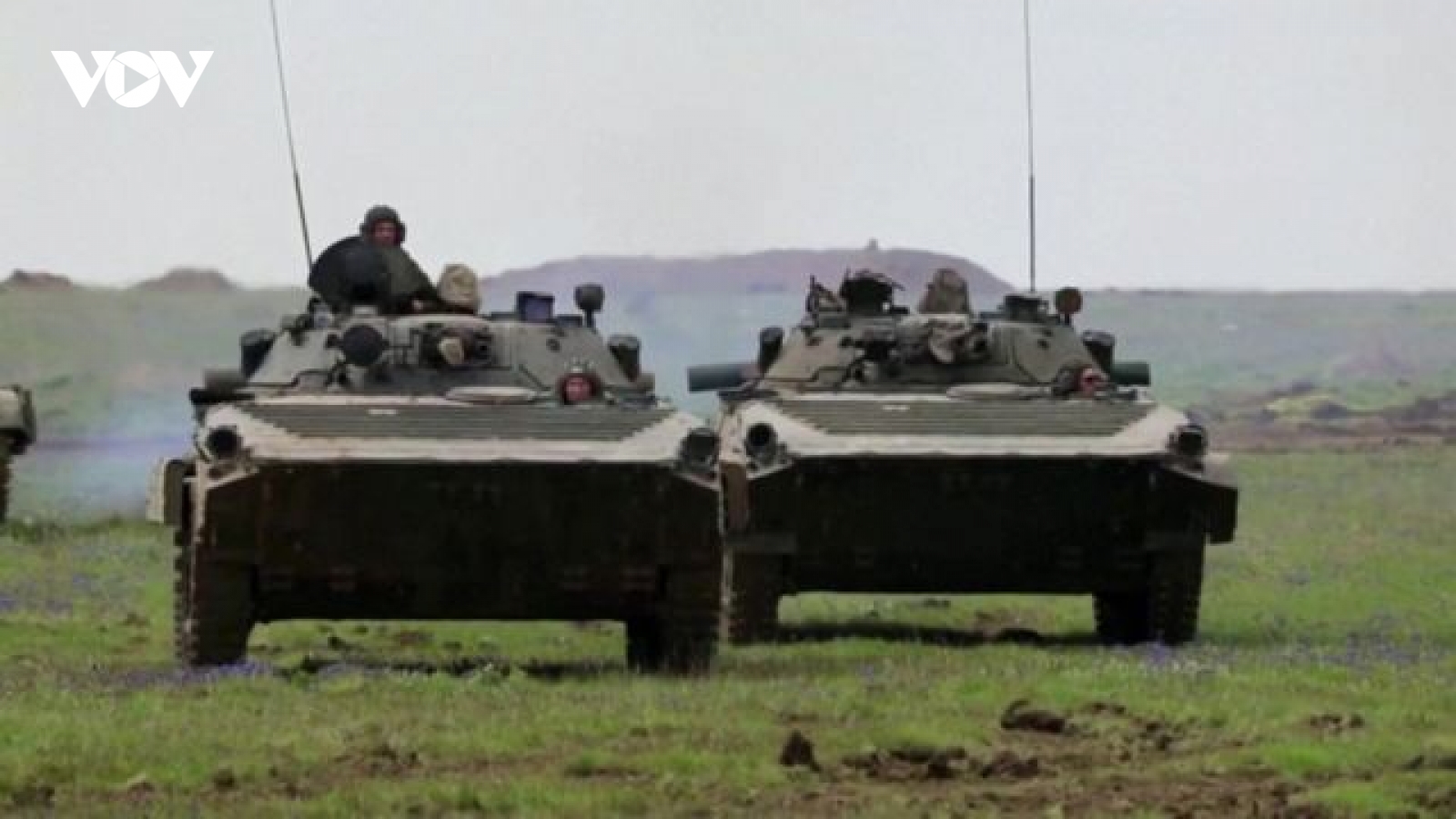 Nga bất ngờ rút quân ra khỏi biên giới với Ukraine