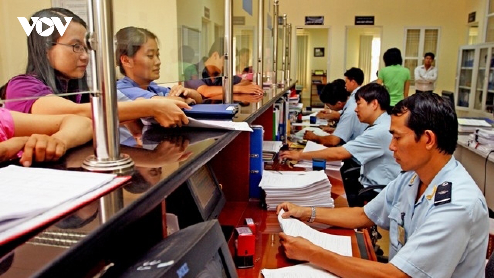 Tháo gỡ khó khăn do dịch Covid-19, đảm bảo nguồn nguyên liệu phục vụ sản xuất