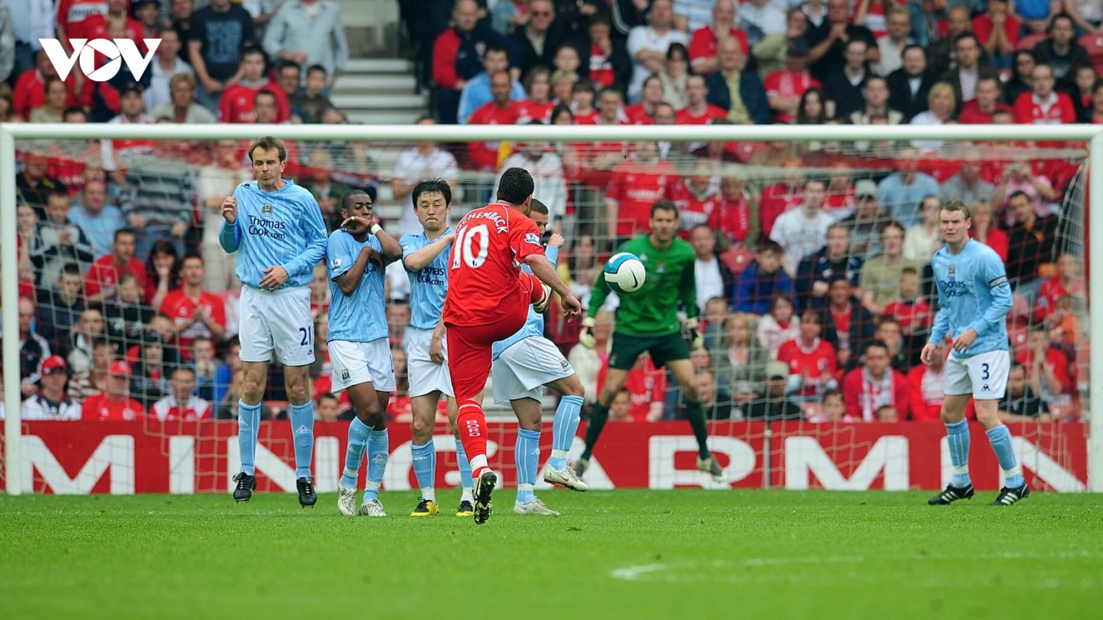 Ngày này năm xưa: Man City nhận trận thua đậm nhất ở Ngoại hạng Anh