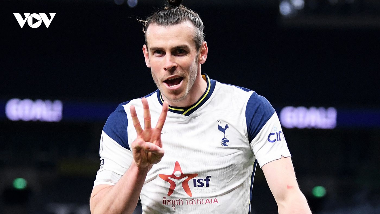 Gareth Bale ghi "hat-trick", Tottenham níu giữ hy vọng vào top 4 Ngoại hạng Anh