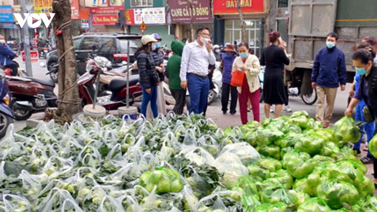 Tích cực hỗ trợ tiêu thụ nông sản vùng dịch