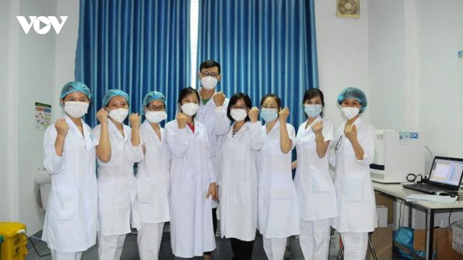 3 chuyên gia trẻ Viện Pasteur Nha Trang làm việc liên tục 15 tiếng/ngày tại Bắc Giang