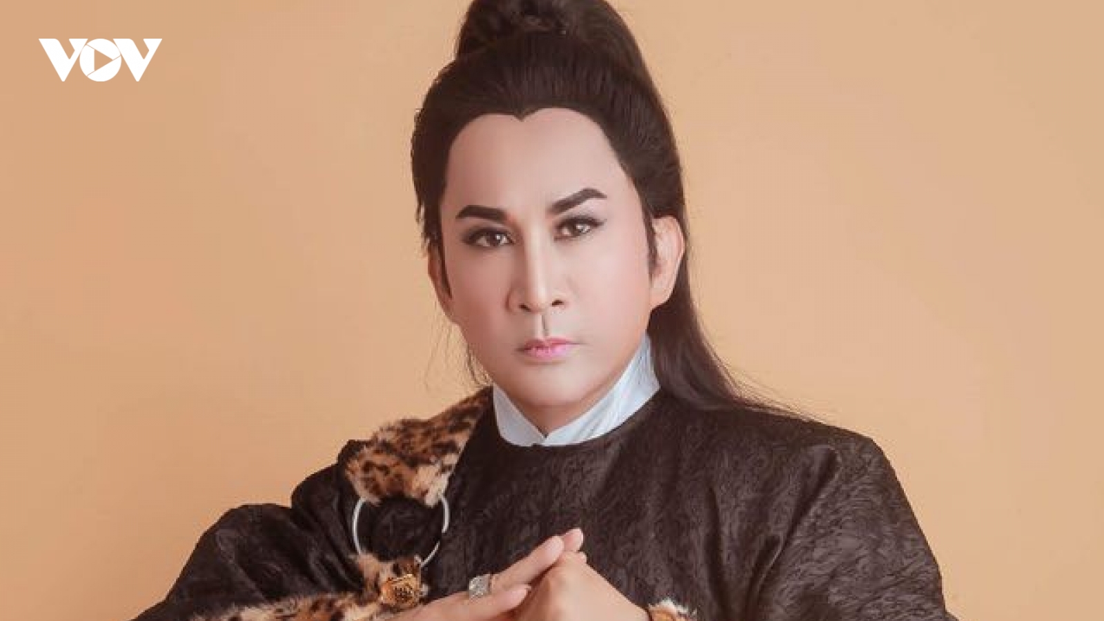 NSƯT Kim Tử Long lần đầu lên tiếng về việc "khán giả nuôi nghệ sĩ"