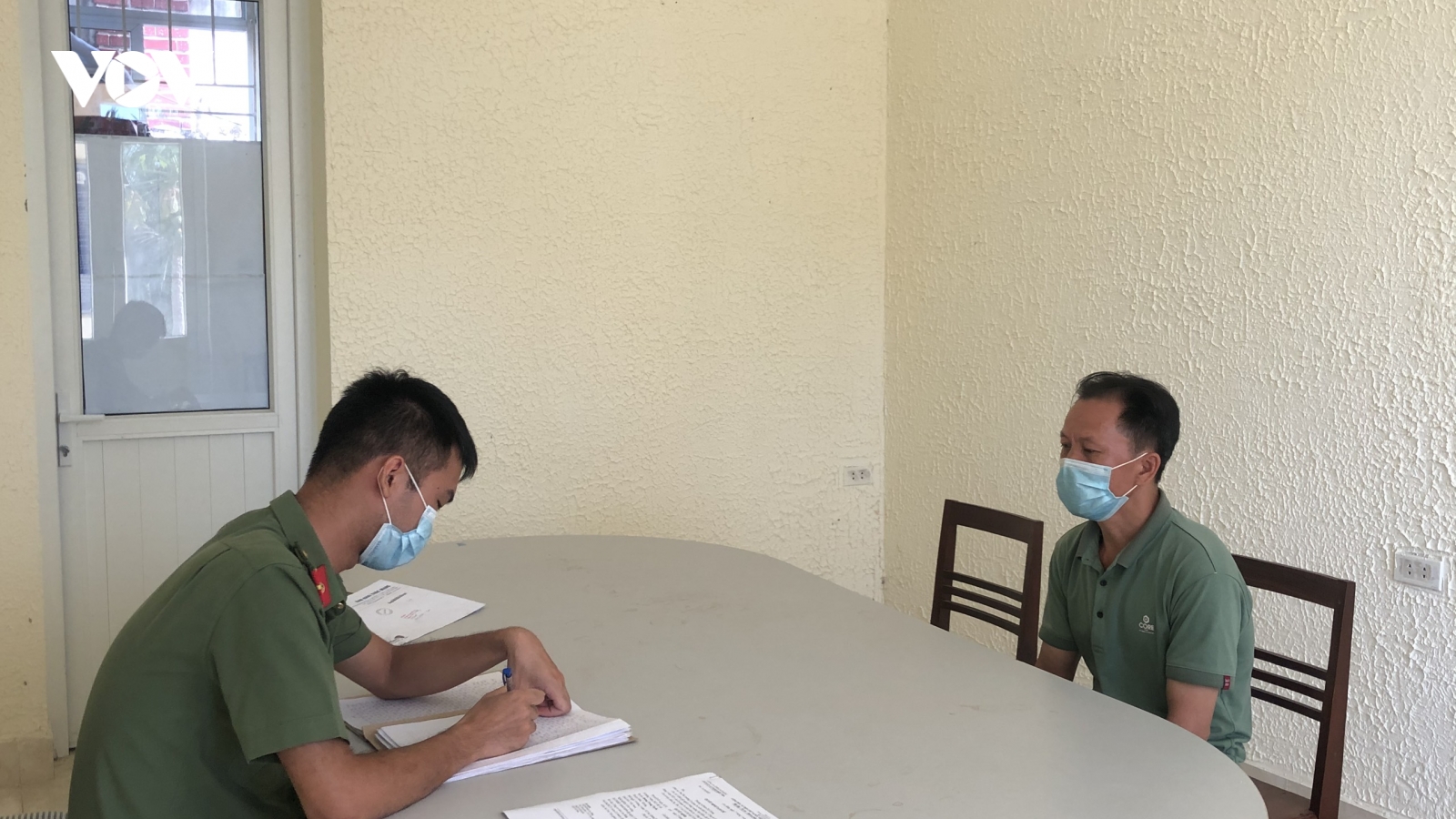 Tạm giữ đối tượng đưa người Trung Quốc nhập cảnh trái phép