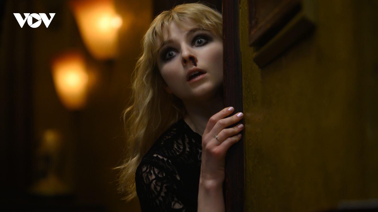 Phim mới của “nữ hoàng Gambit” Anya Taylor-Joy tung trailer u ám đến sởn gai ốc