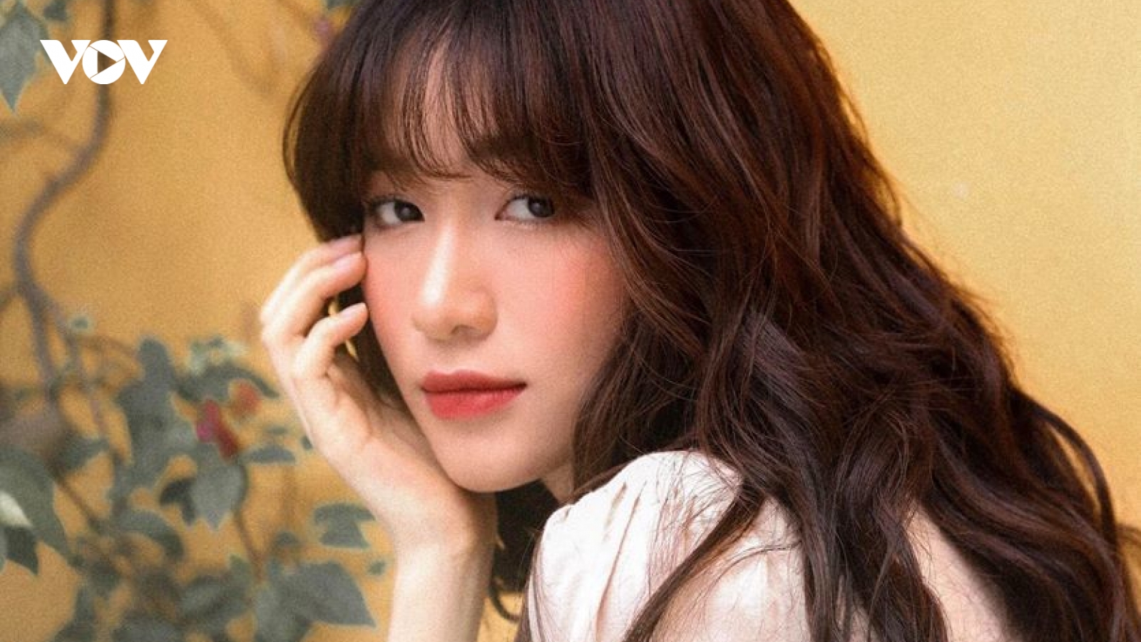 Chuyện showbiz: Hòa Minzy chia sẻ lý do sinh con nhưng chưa tổ chức cưới
