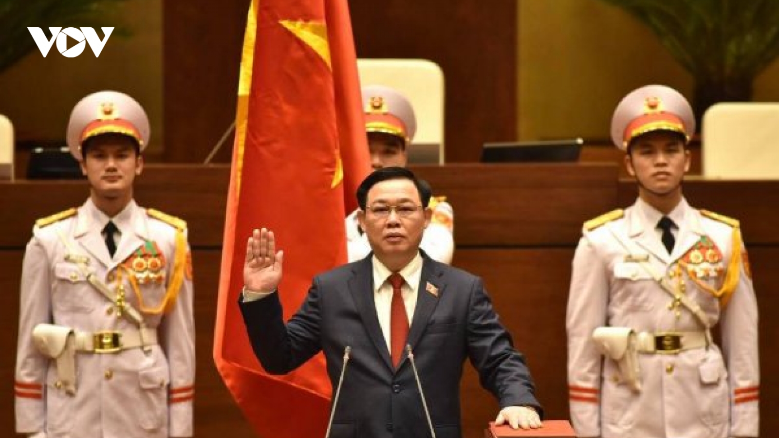Lãnh đạo Nghị viện các nước chúc mừng Chủ tịch Quốc hội Vương Đình Huệ