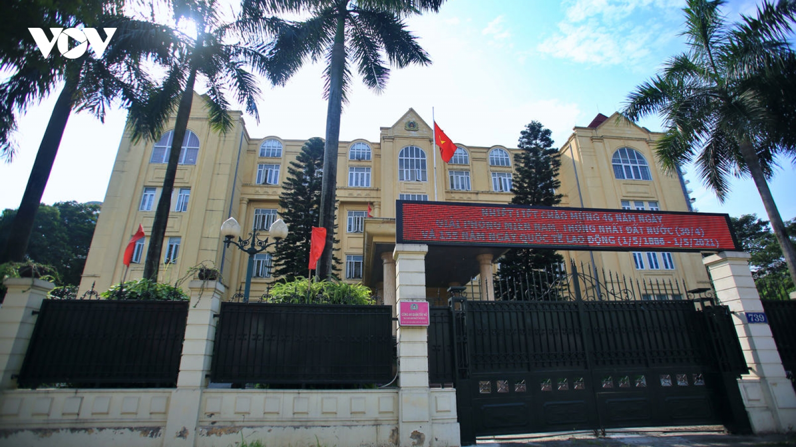 Đình chỉ Phó Công an quận Tây Hồ, Hà Nội