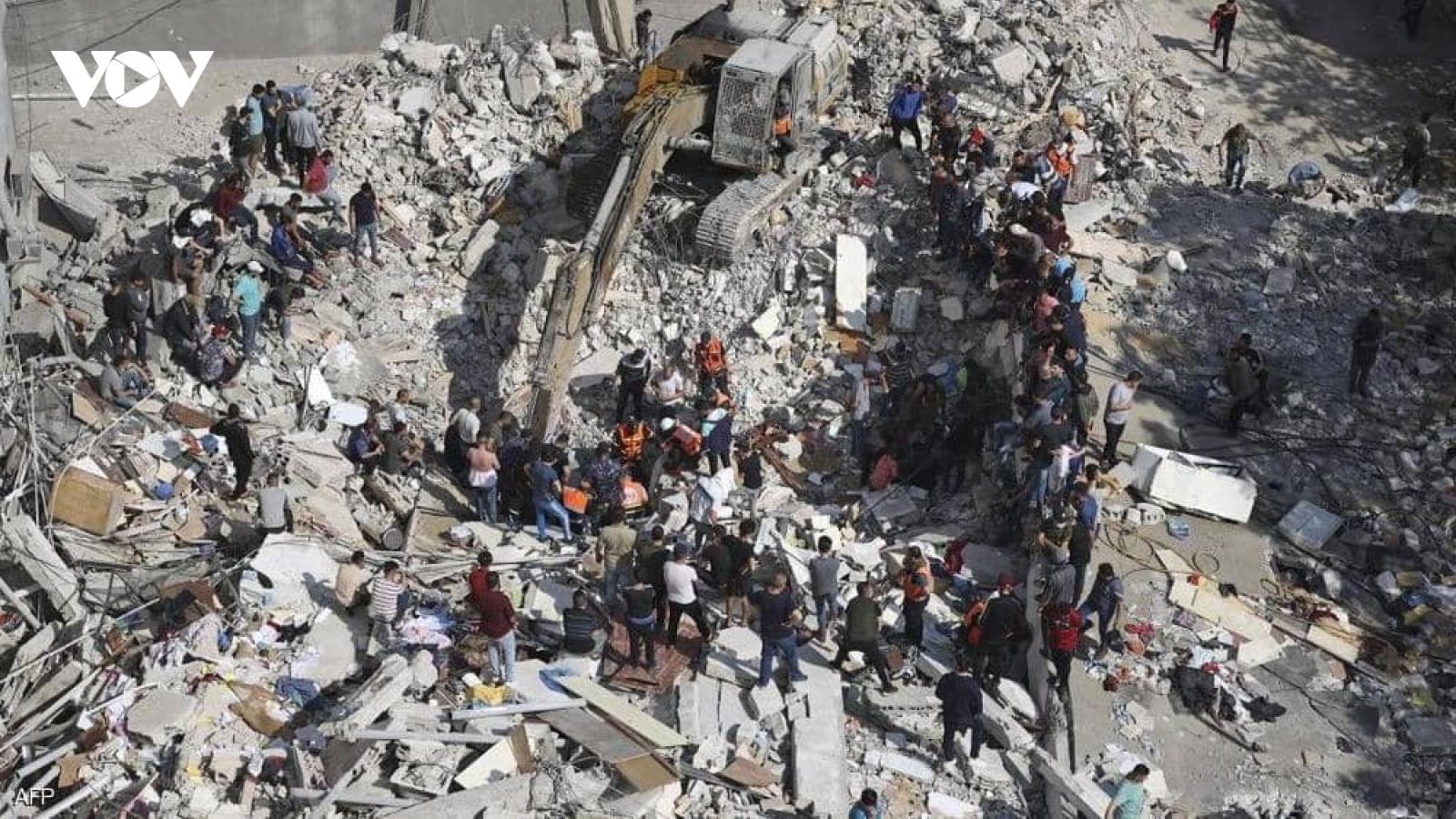 Một ngày đẫm máu ở Gaza bởi các cuộc đột kích của Israel