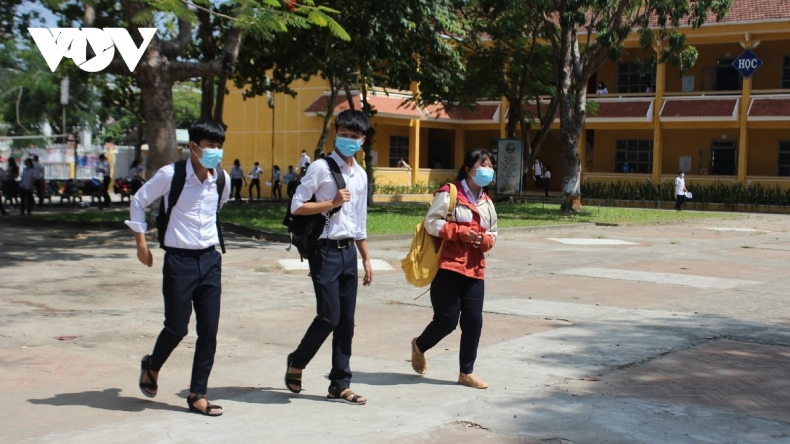 Học sinh, sinh viên Quảng Nam đi học trở lại vào ngày 6/5