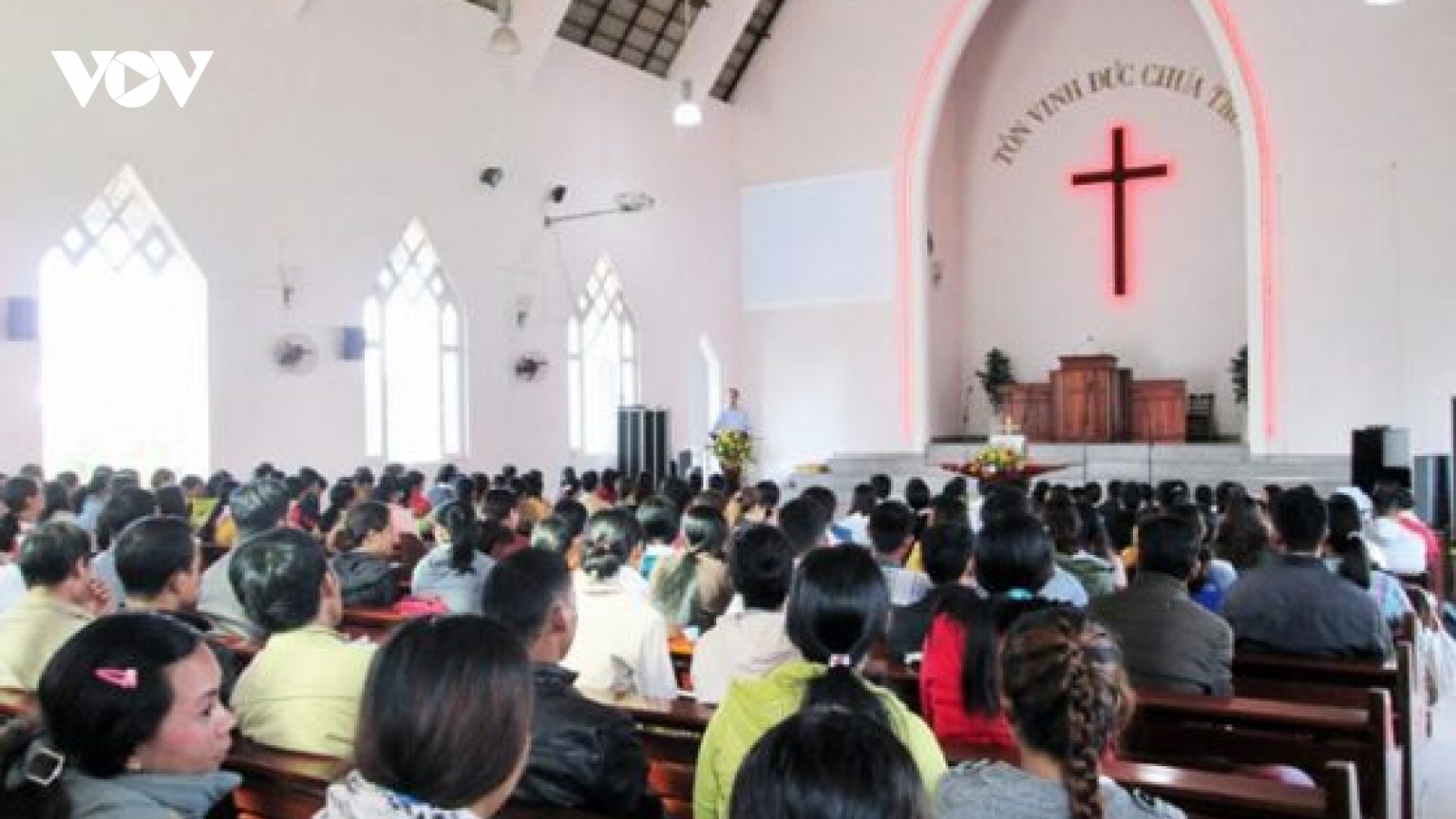 Yêu cầu dừng ngay sinh hoạt tôn giáo tập trung để tránh lây lan Covid-19